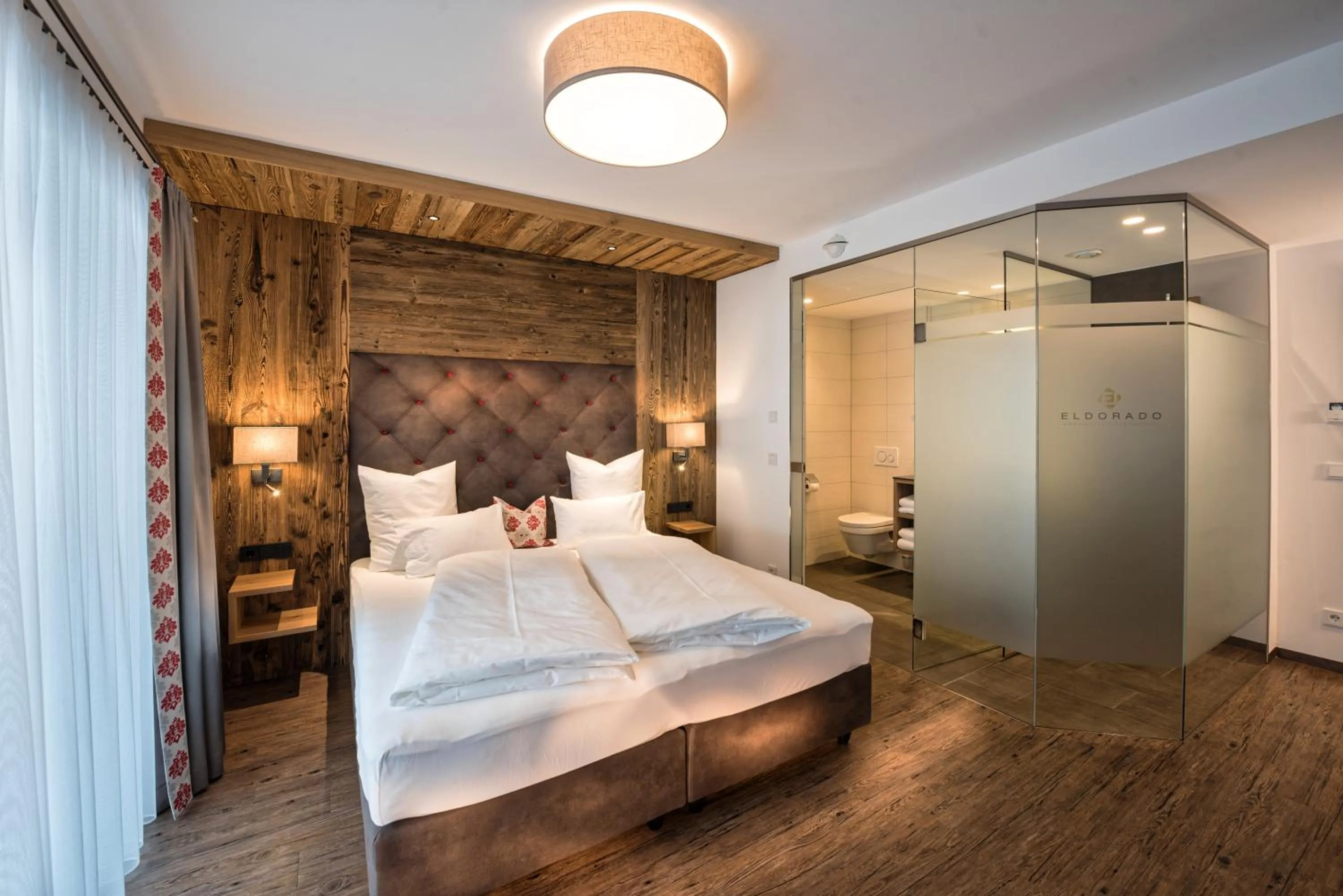 Bed in Hotel Eldorado