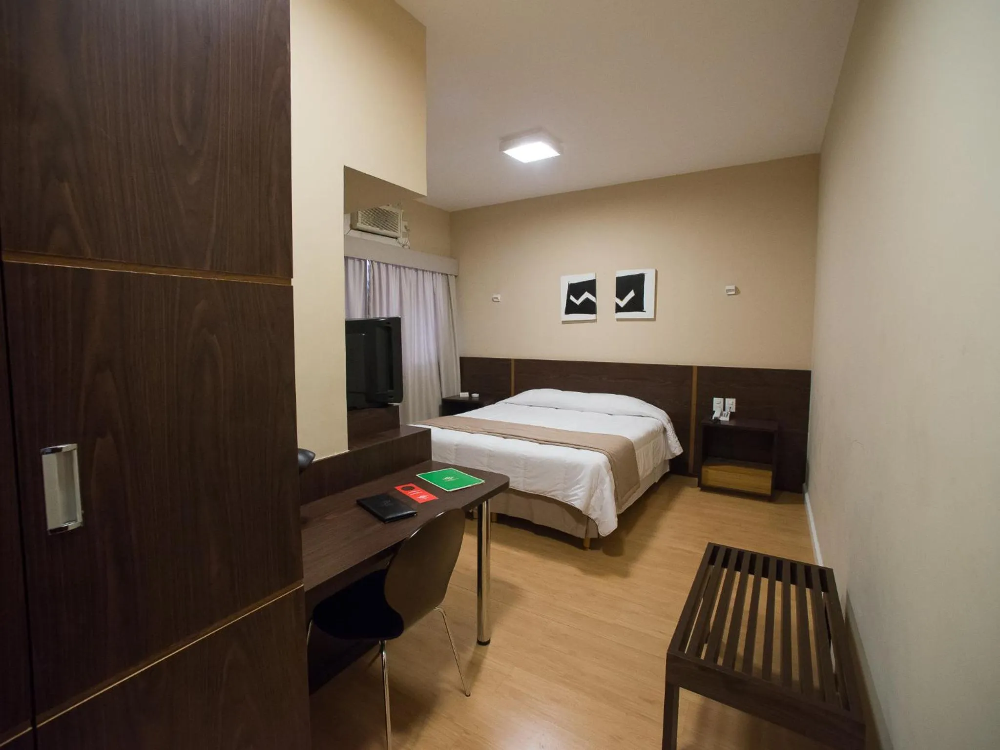 Photo of the whole room, Bed in Entremares Hotel