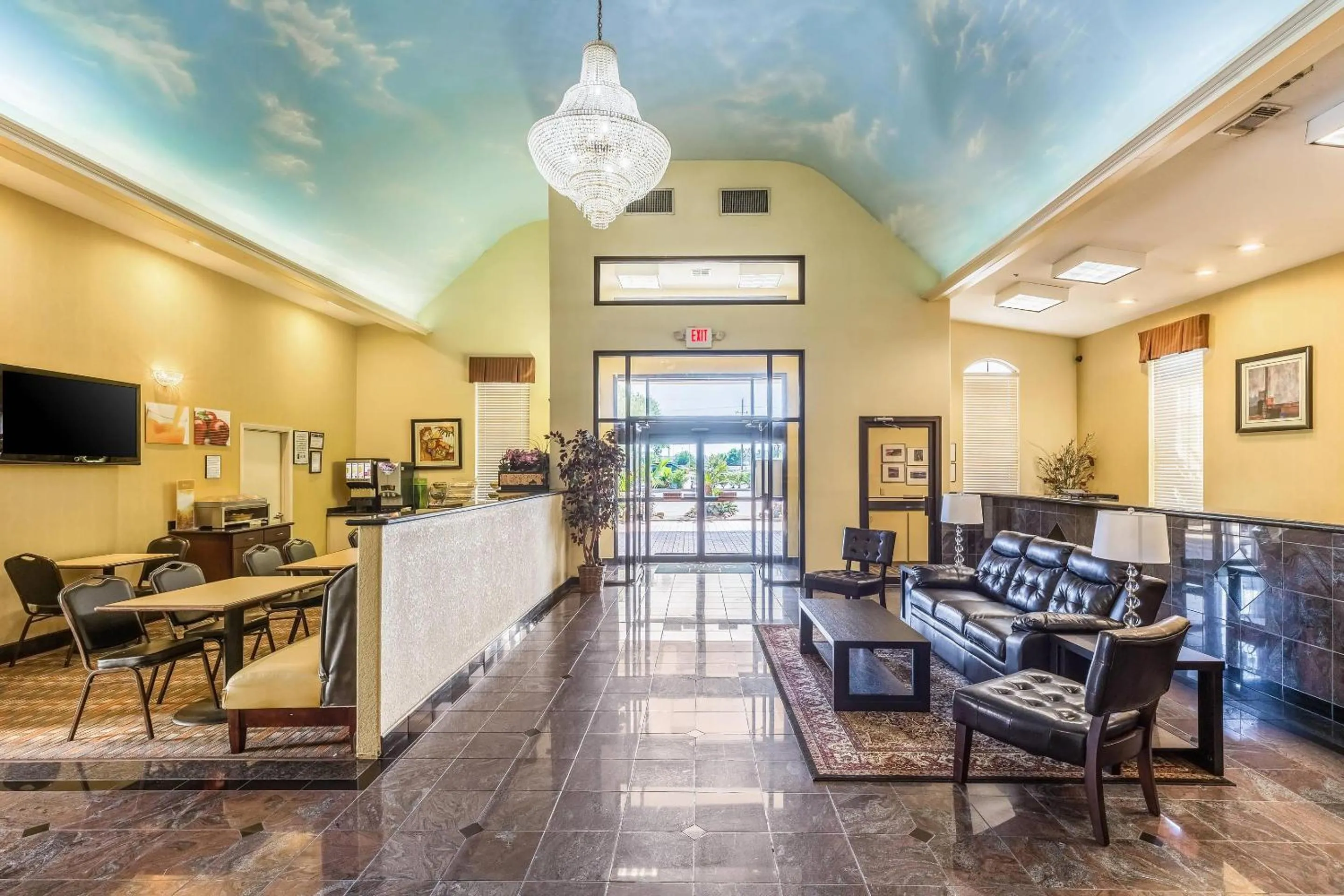 Lobby or reception in Quality Suites North Houston - Spring