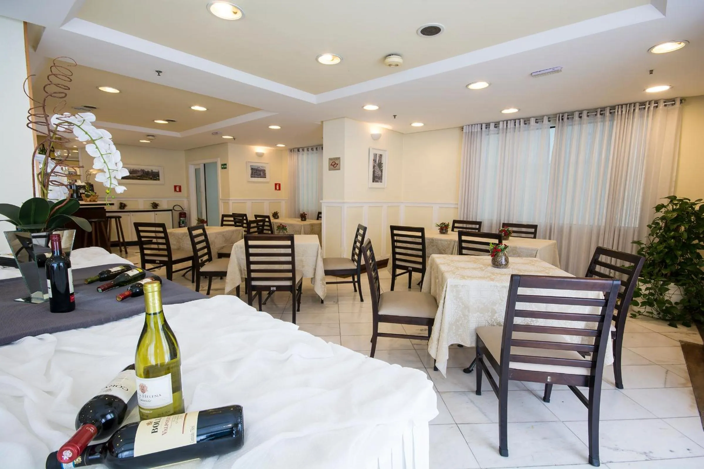 Dinner in Tsue The Palace Flats