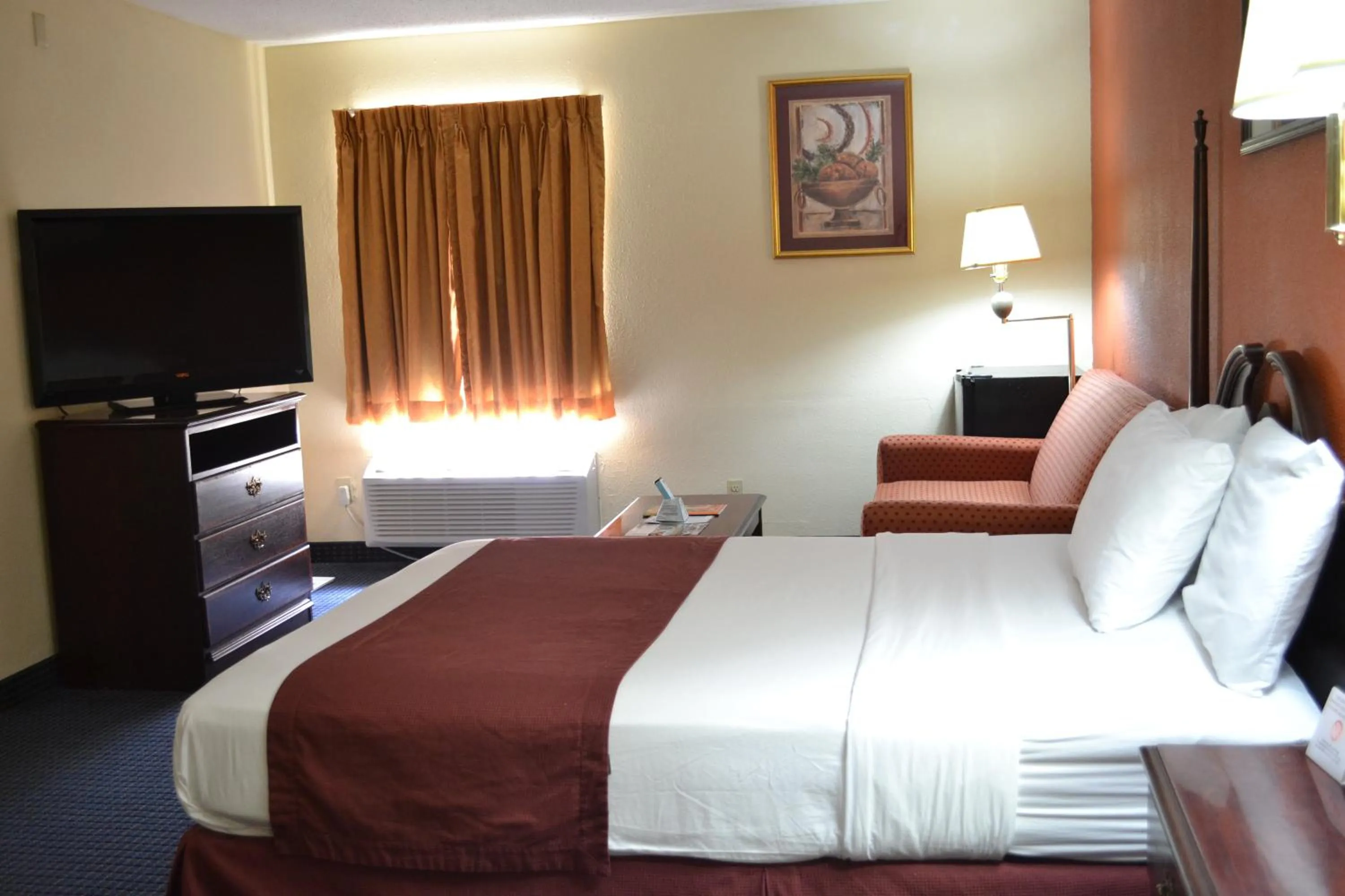 Bed in Red Carpet Inn Newark - Irvington NJ