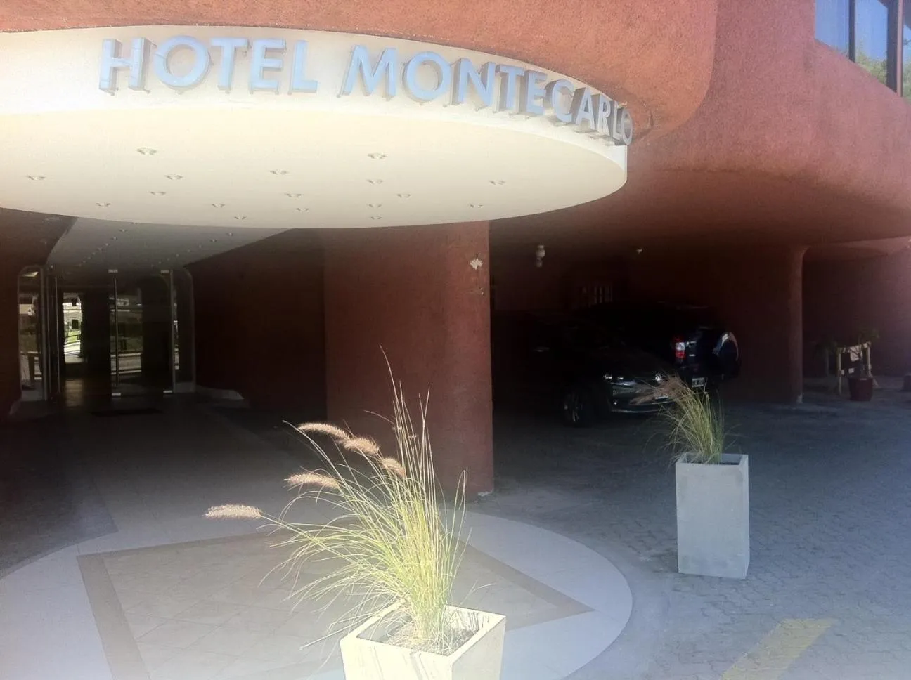 Facade/entrance in Hotel Montecarlo Viña del Mar