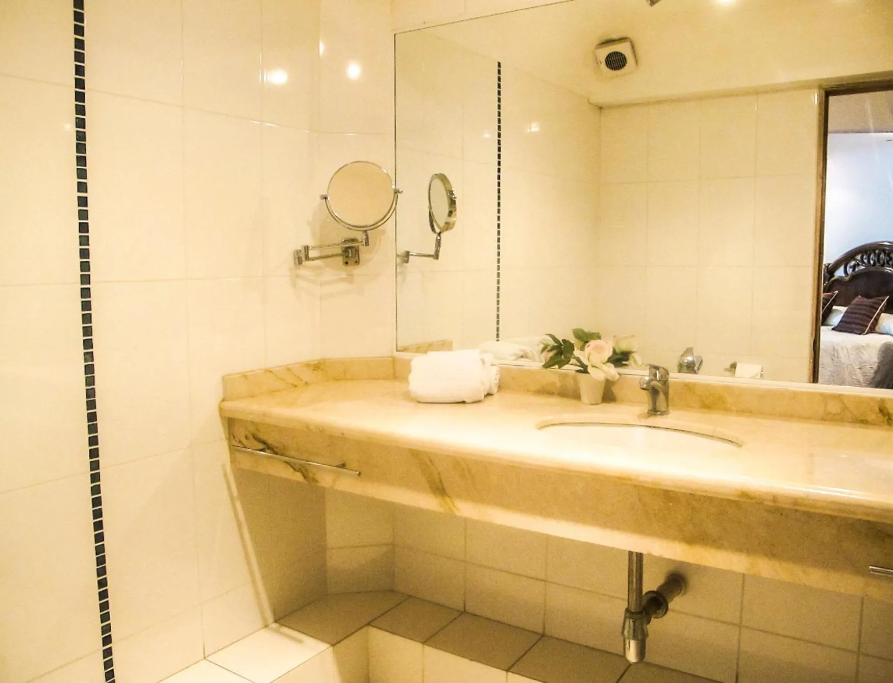 Bathroom in Hotel Montecarlo Viña del Mar