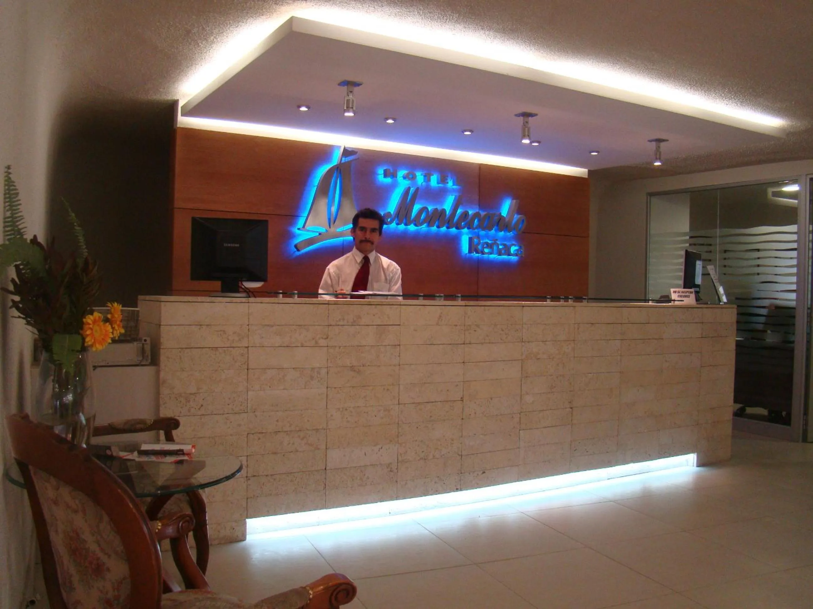 Staff in Hotel Montecarlo Viña del Mar