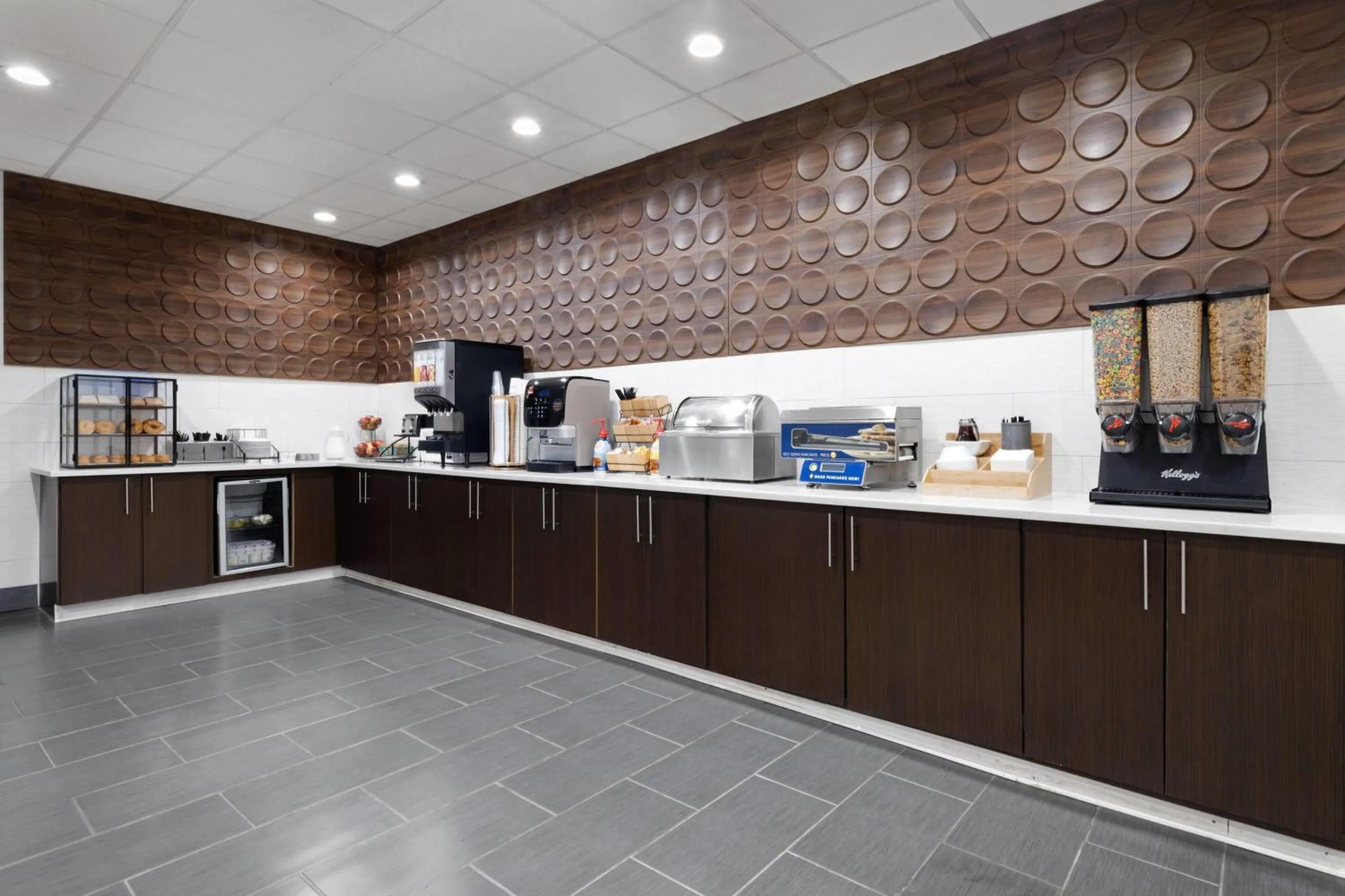 Breakfast in Wingate by Wyndham Savannah Gateway