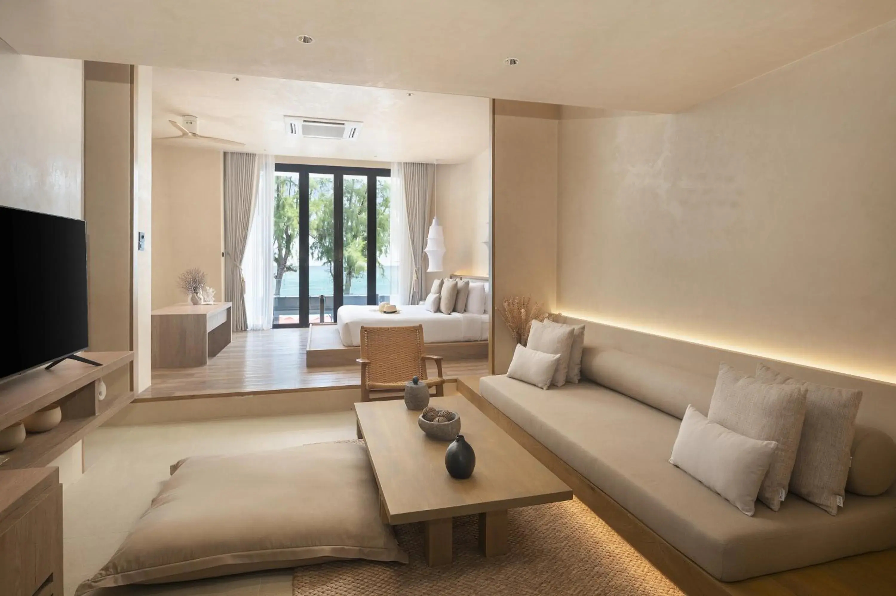 Grand Suite Seaview with Jacuzzi in Idyllic Concept Resort Grand Suite Seaview with Jacuzzi in Idyllic Concept Resort