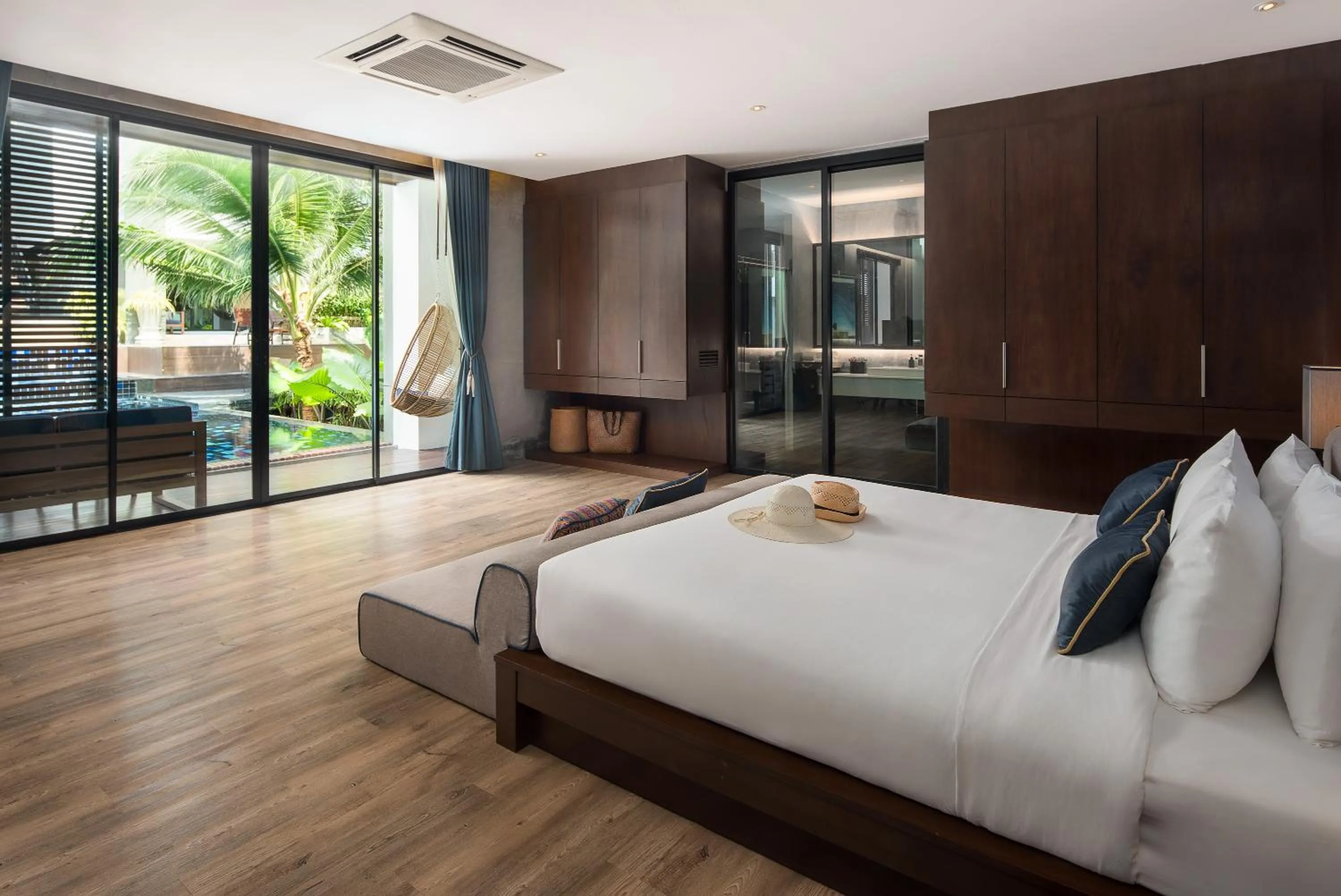 Bedroom, Bed in Idyllic Concept Resort