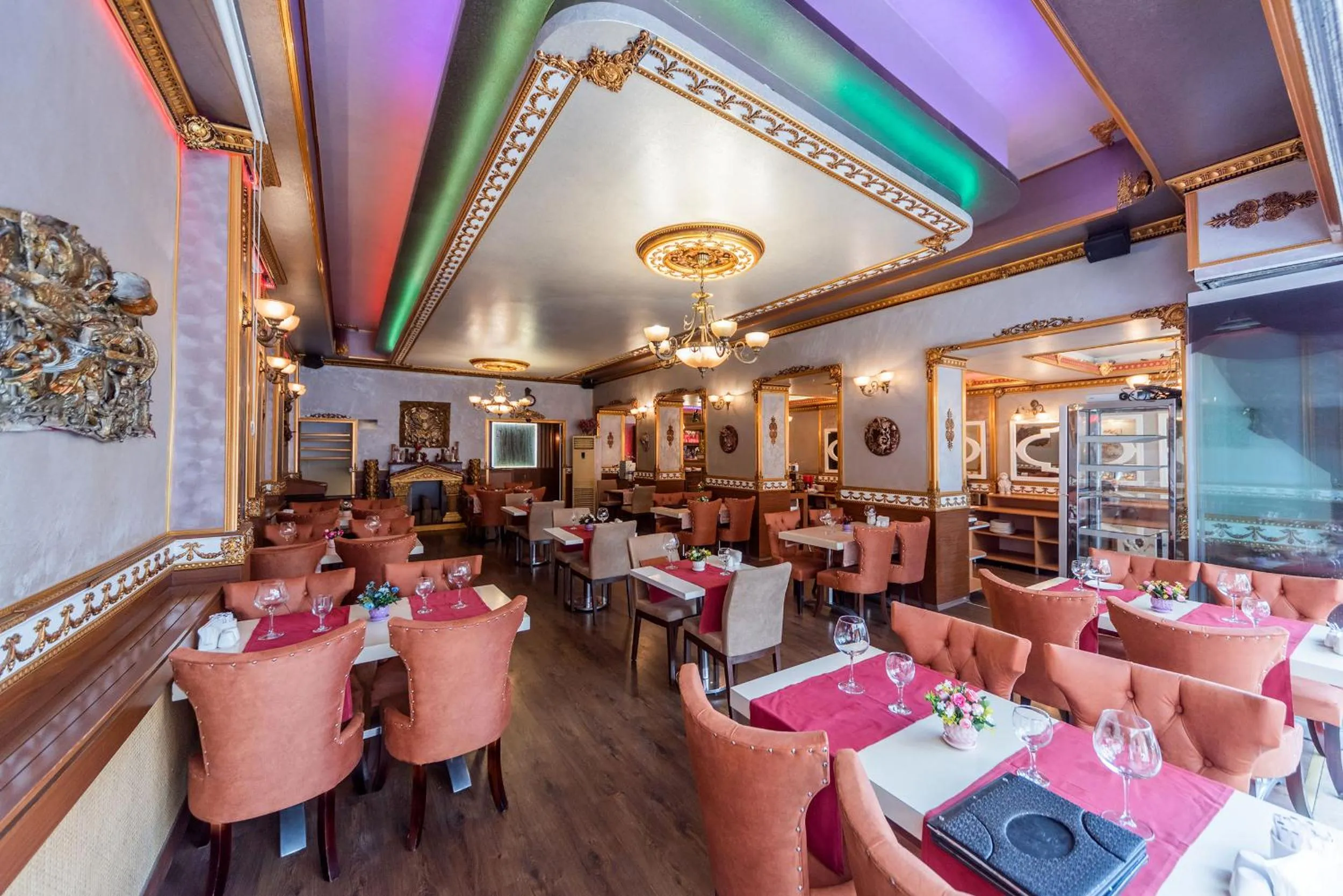 Food and drinks in Senabil Hotel Old City & Spa