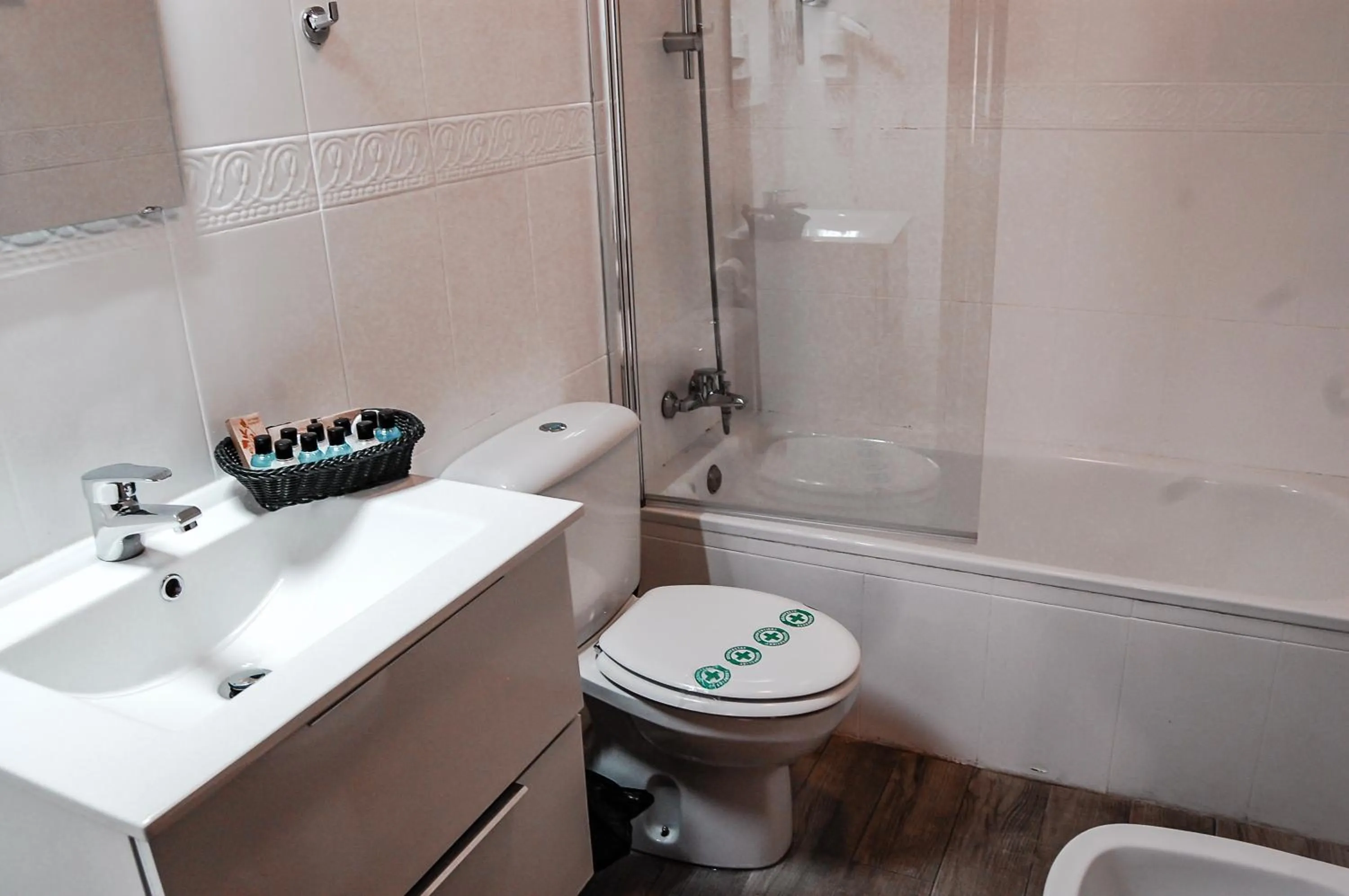 Bathroom in Nest Style Granada