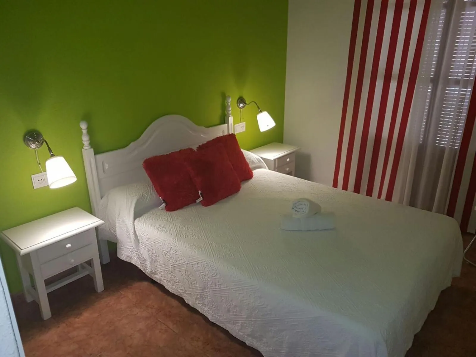 Bed in Nest Style Granada