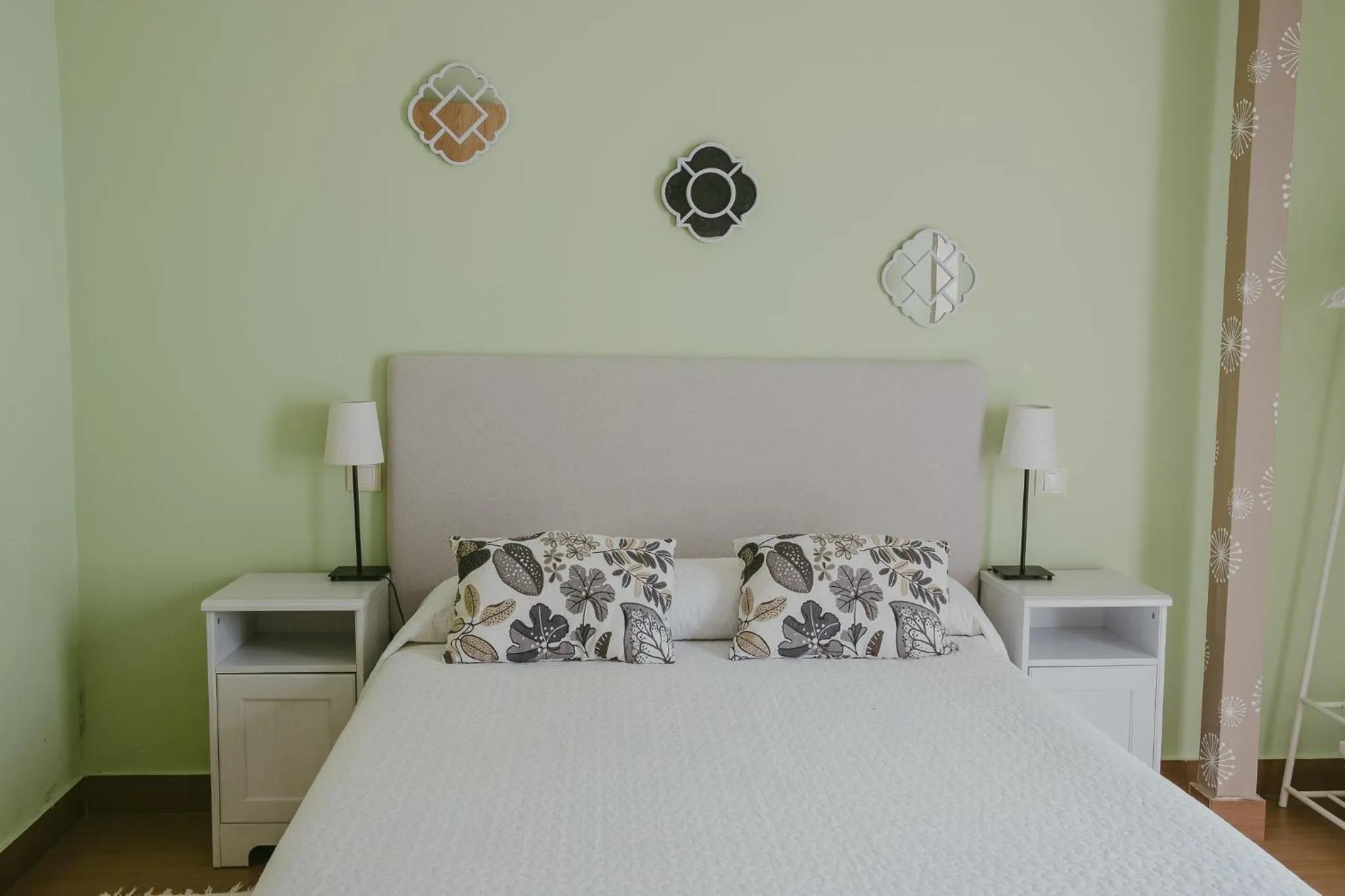 Bed in Ronda Navarra by Valdesierra