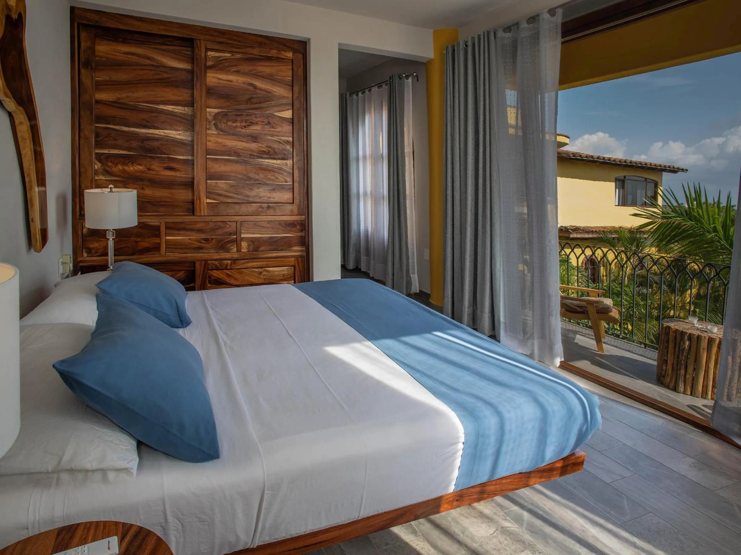 Bed in Suites La Hacienda