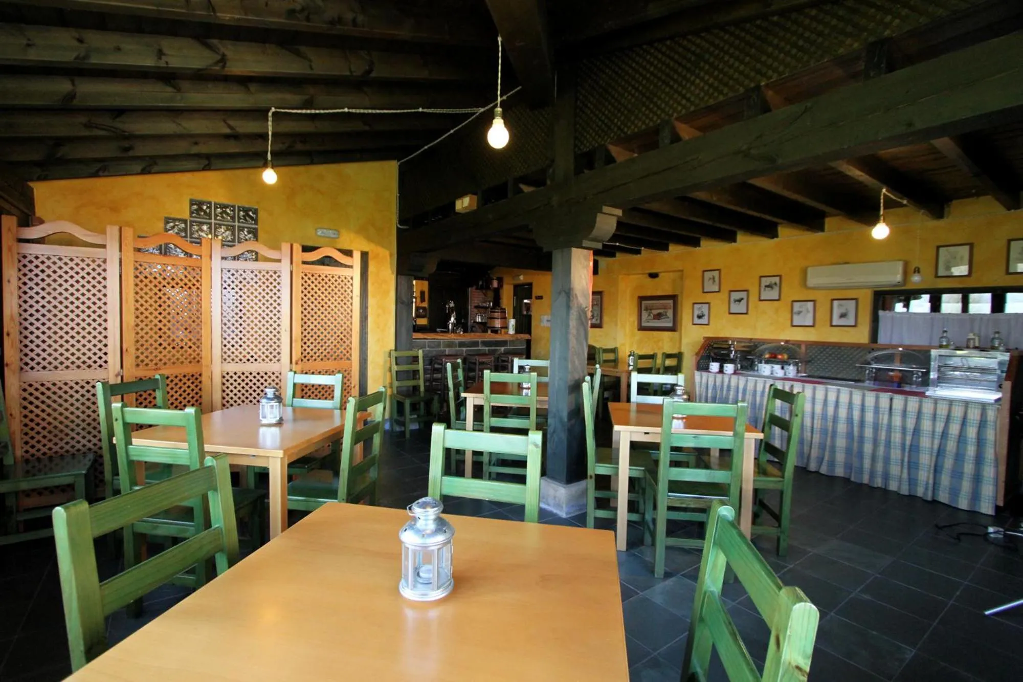 Restaurant/places to eat in Paraje del Asturcon - Adults only