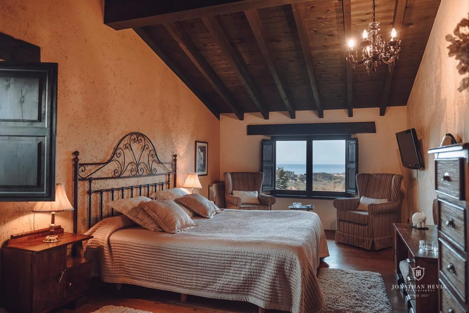 Photo of the whole room in Paraje del Asturcon - Adults only