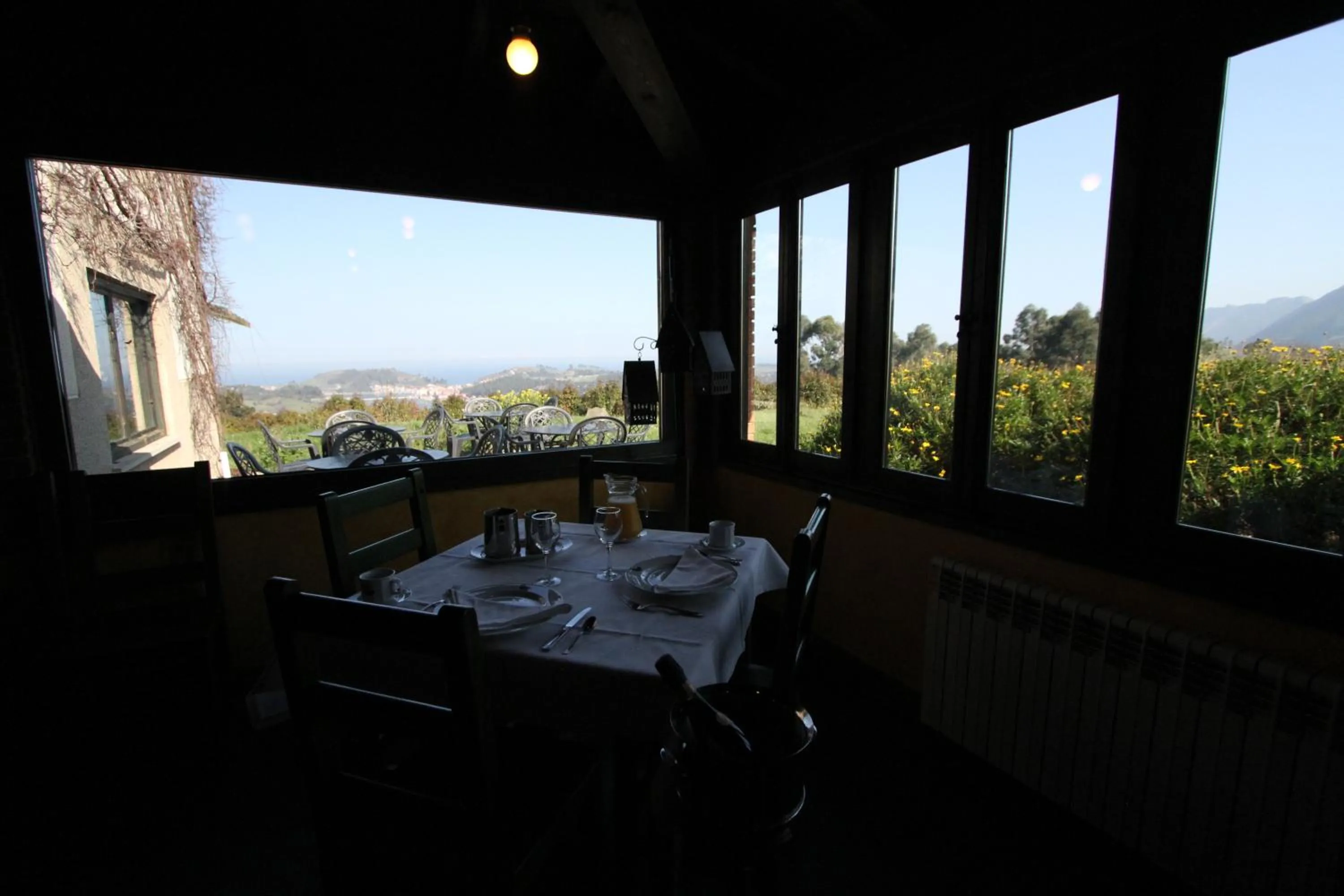 Restaurant/places to eat in Paraje del Asturcon - Adults only