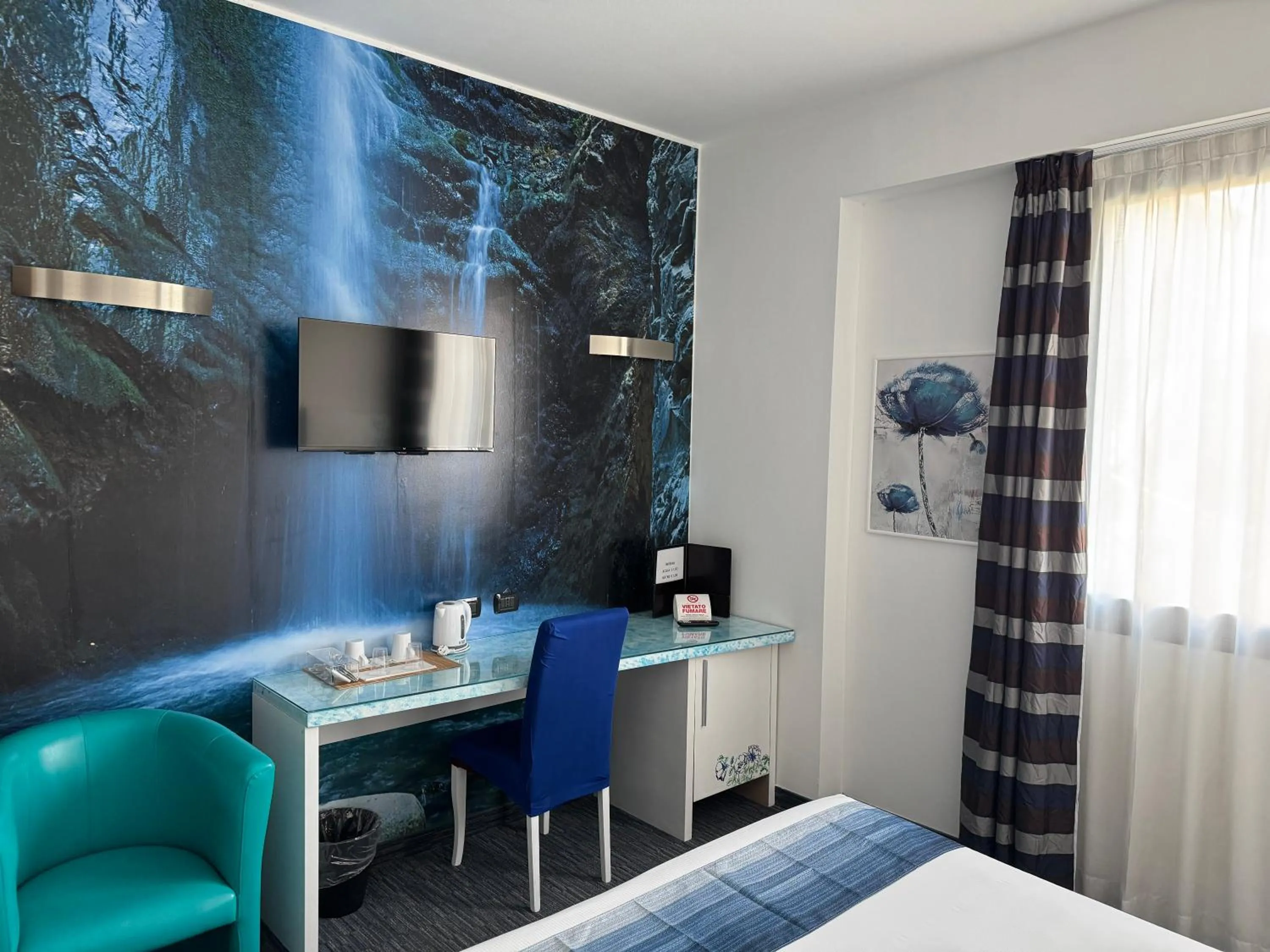 TV and multimedia, Bed in Hotel Sporting Cologno