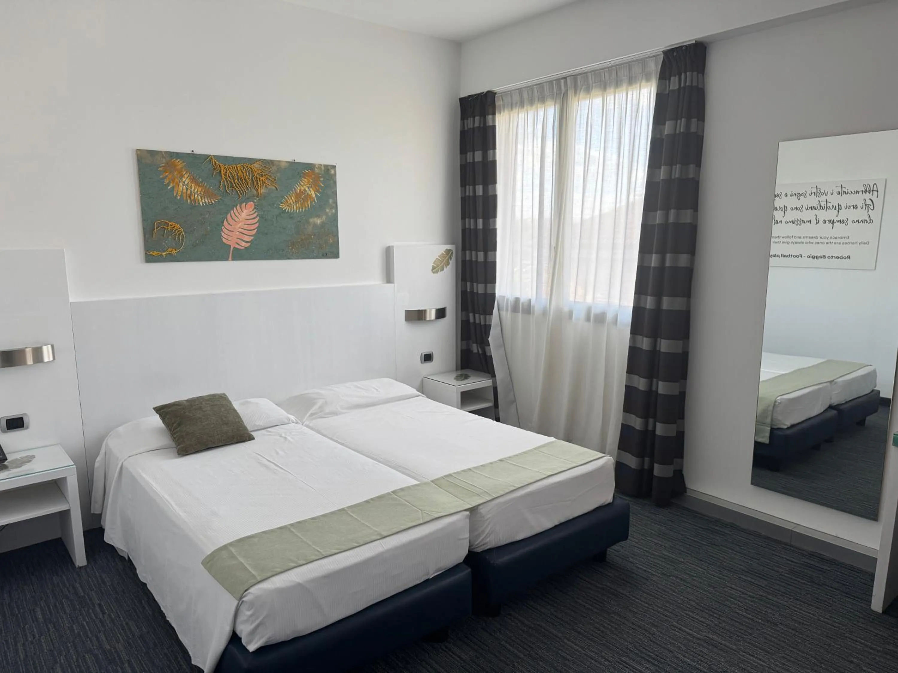 Bed in Hotel Sporting Cologno