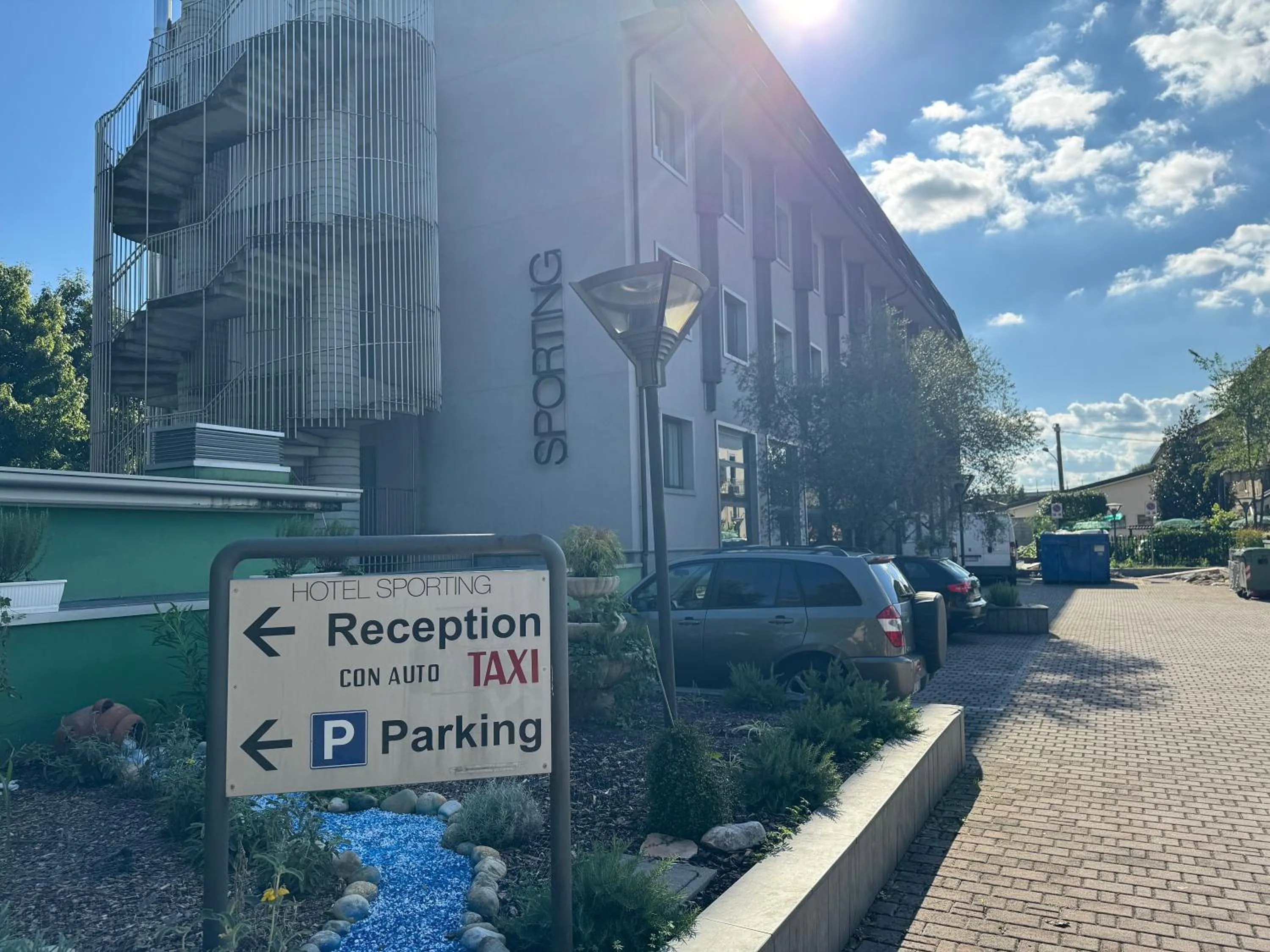 Property building in Hotel Sporting Cologno