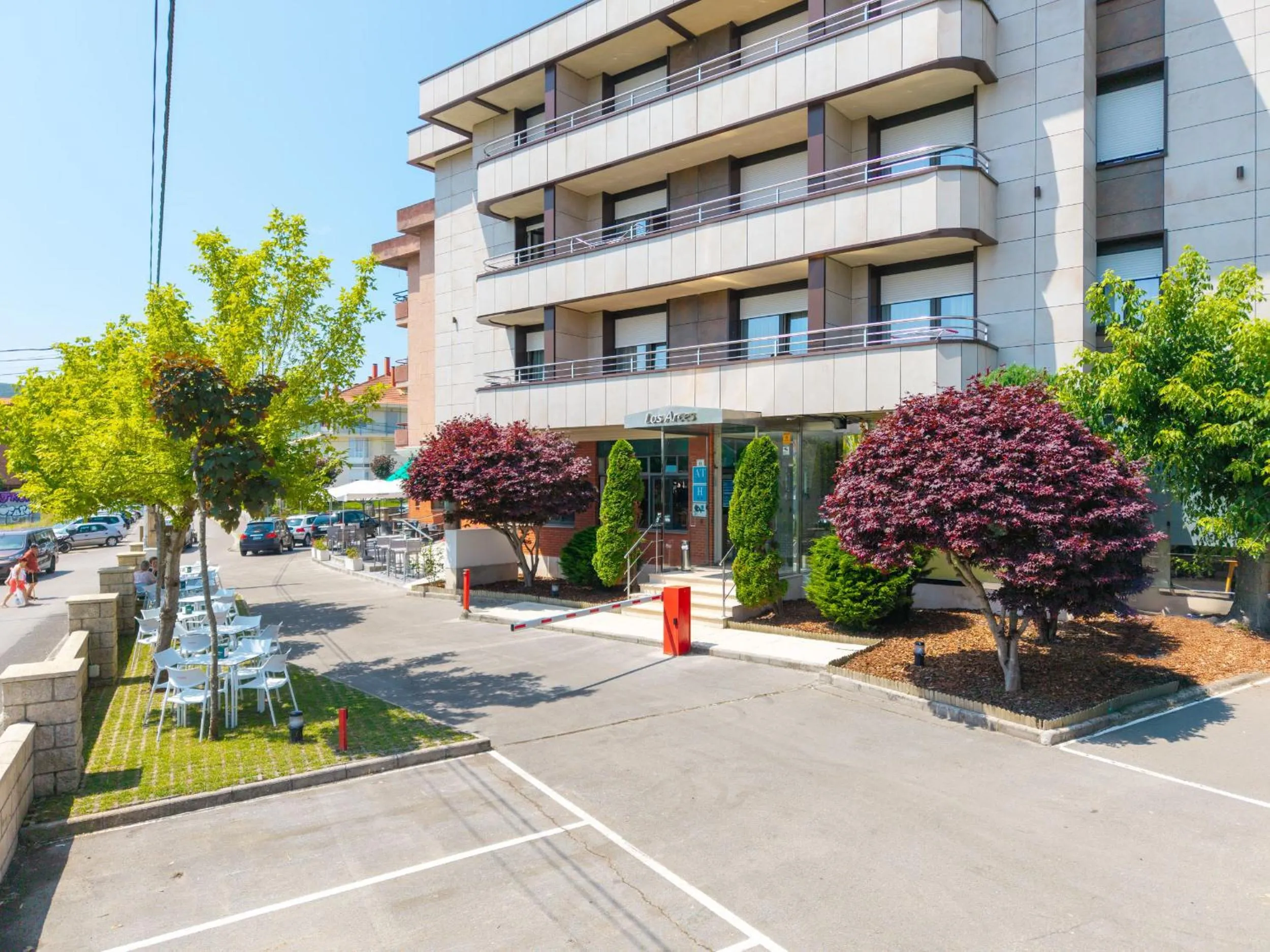 Facade/entrance in Hotel Los Arces