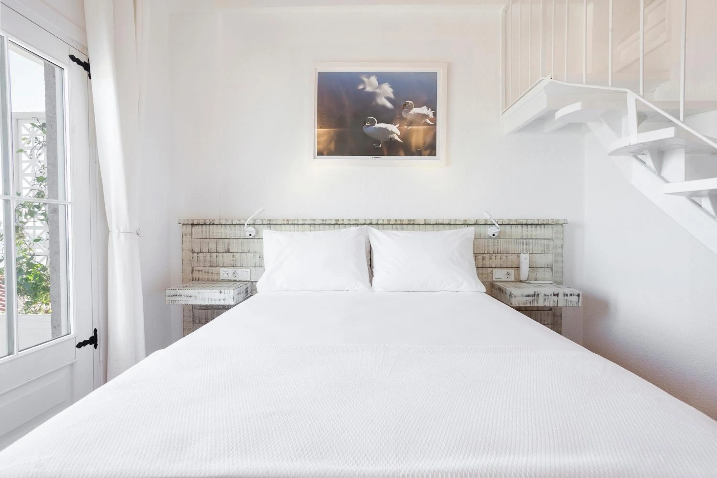 Cunda Pur Beyaz Hotel