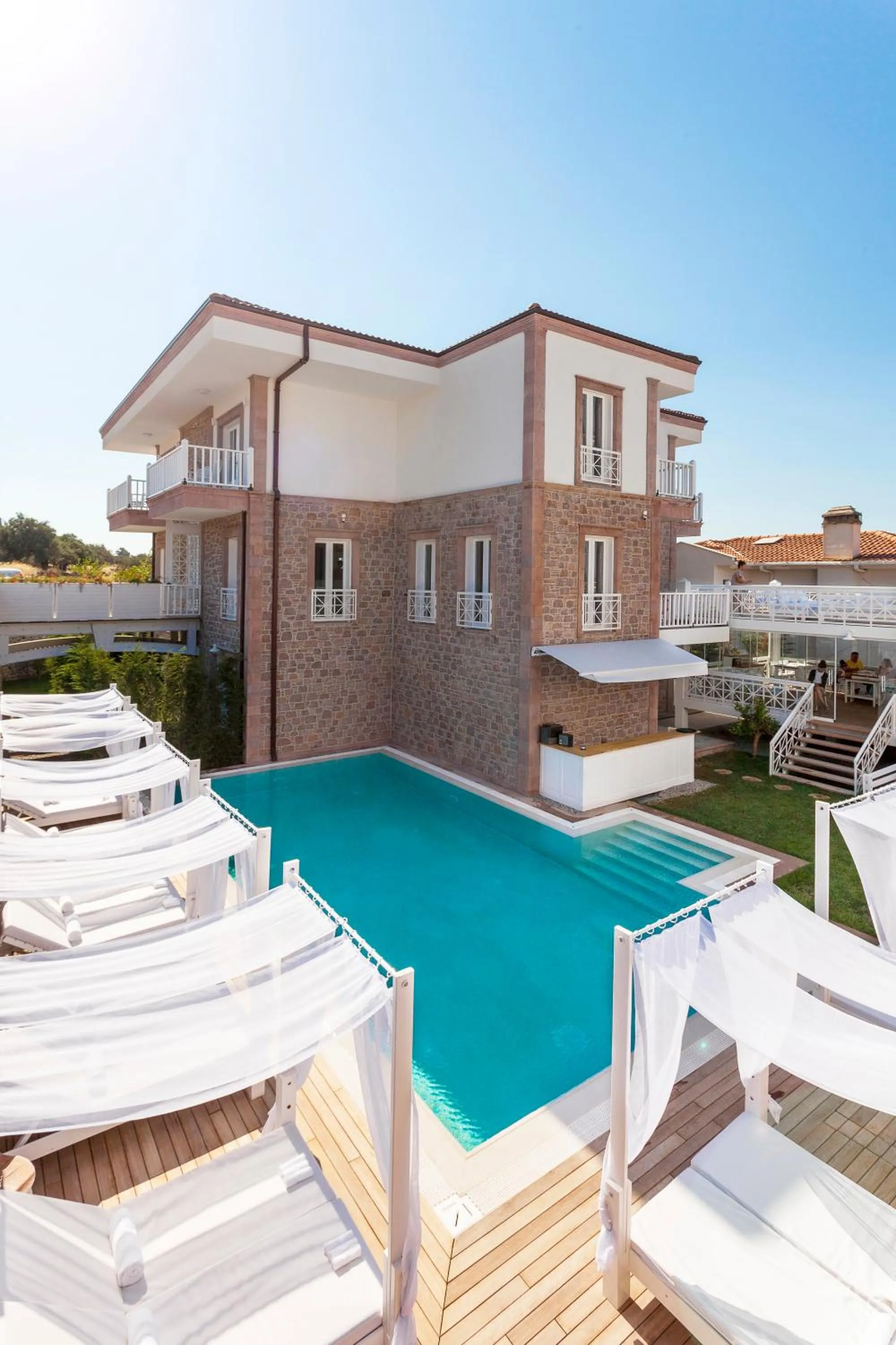 Swimming pool in Cunda Pur Beyaz Hotel