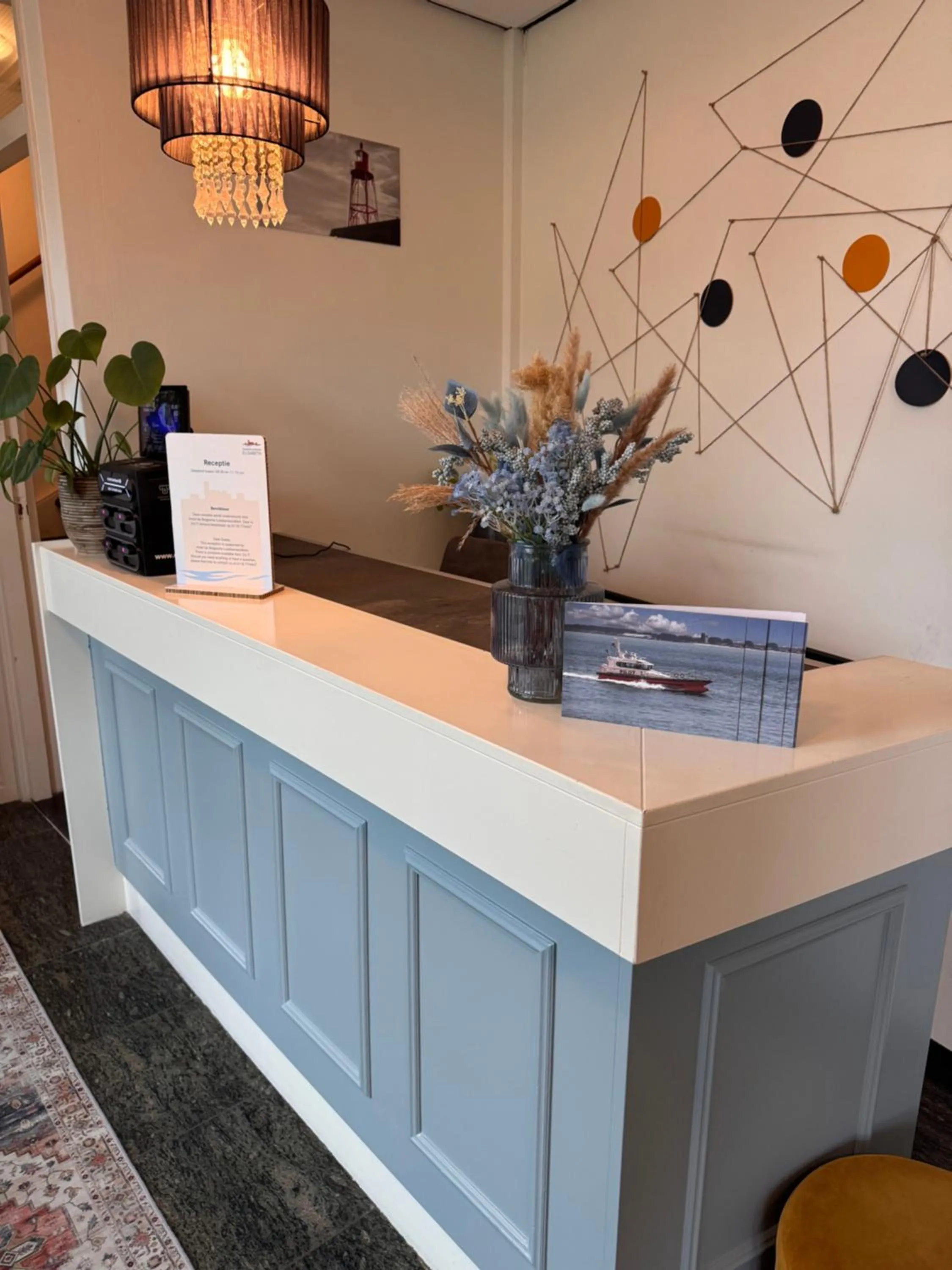 Lobby or reception in Stad & Strandhotel Elisabeth
