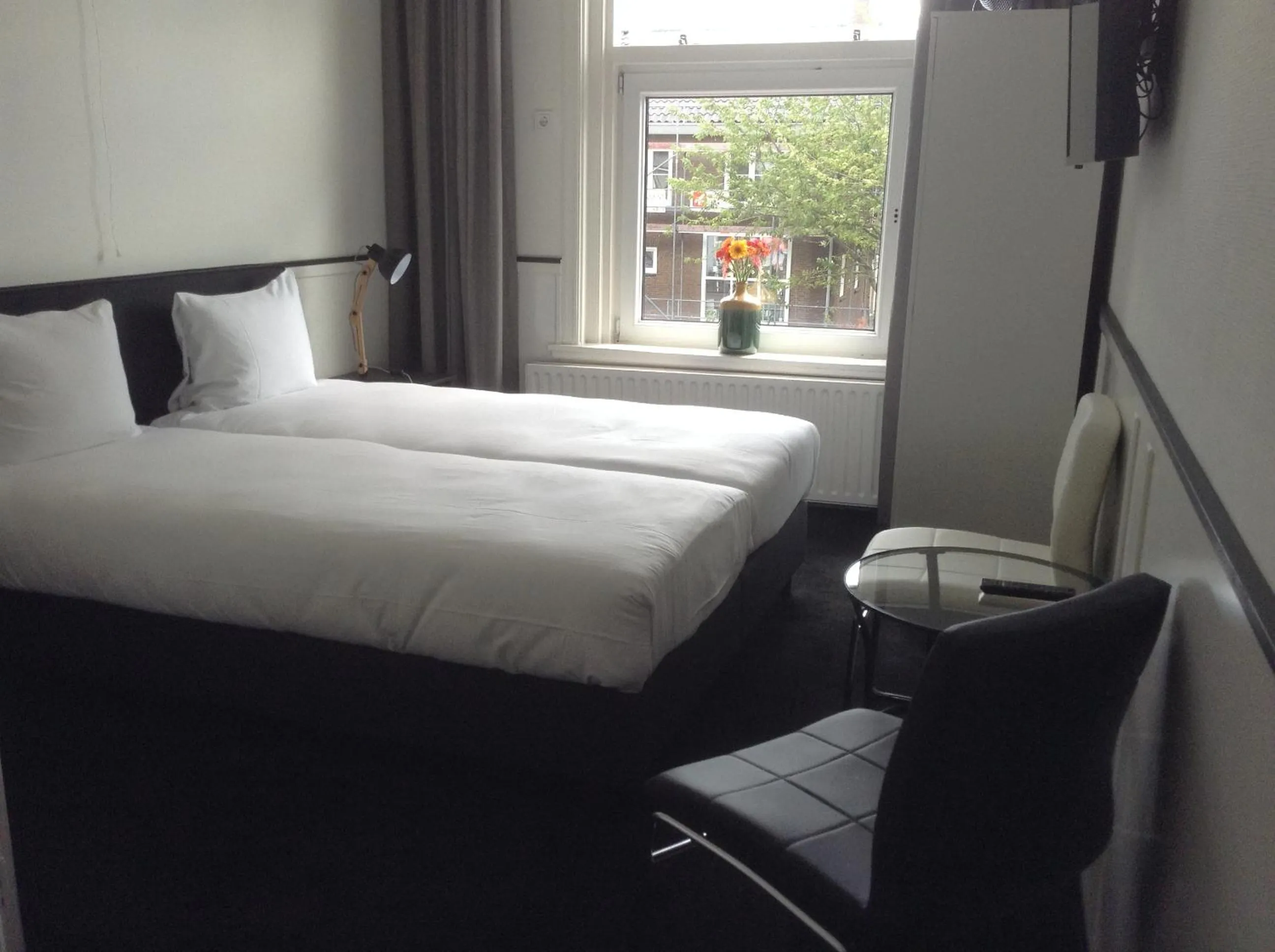 Bed in Stad & Strandhotel Elisabeth