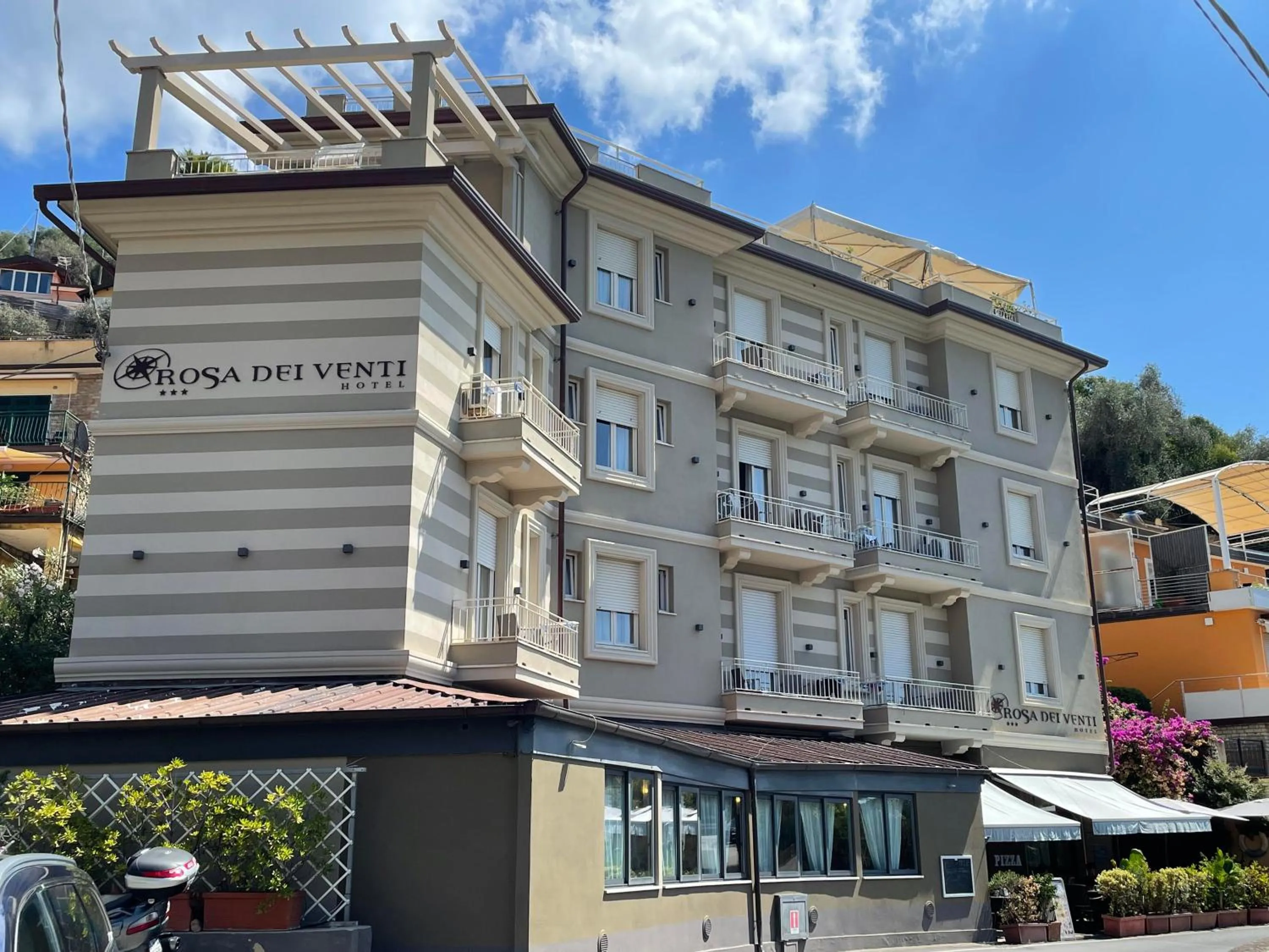 Property building in Hotel Rosa Dei Venti