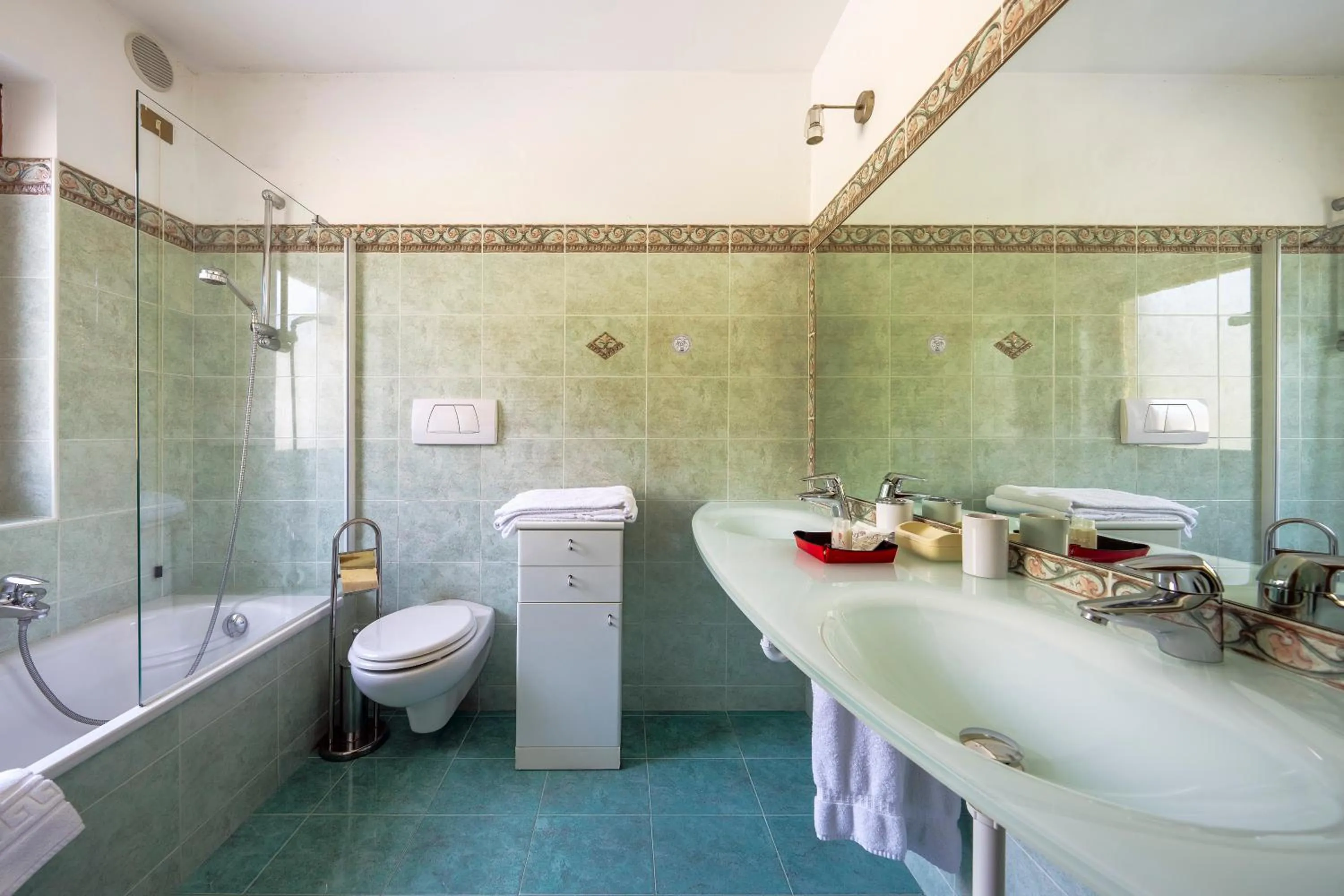 Shower in Barisetti Sport Hotel