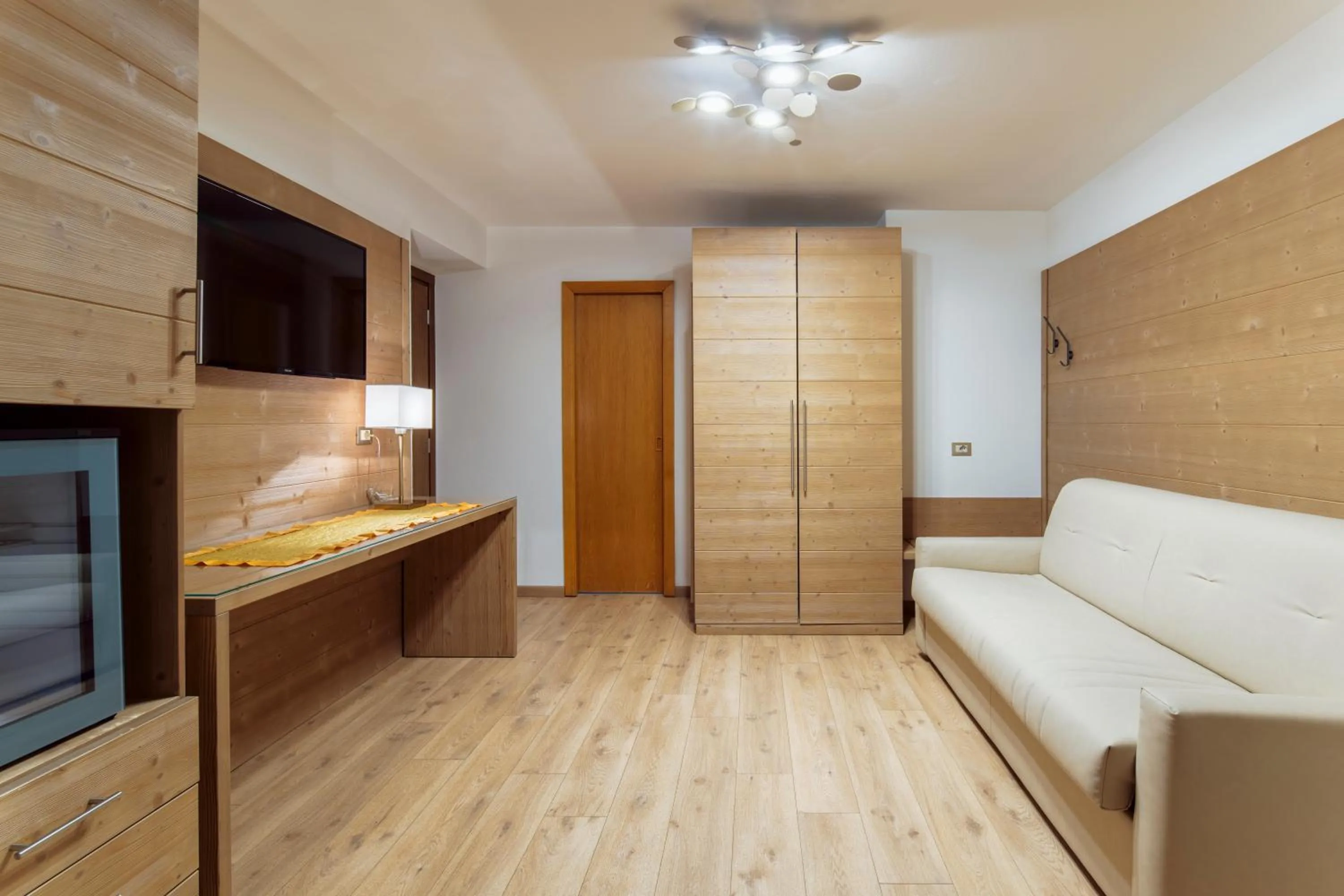 TV and multimedia in Barisetti Sport Hotel