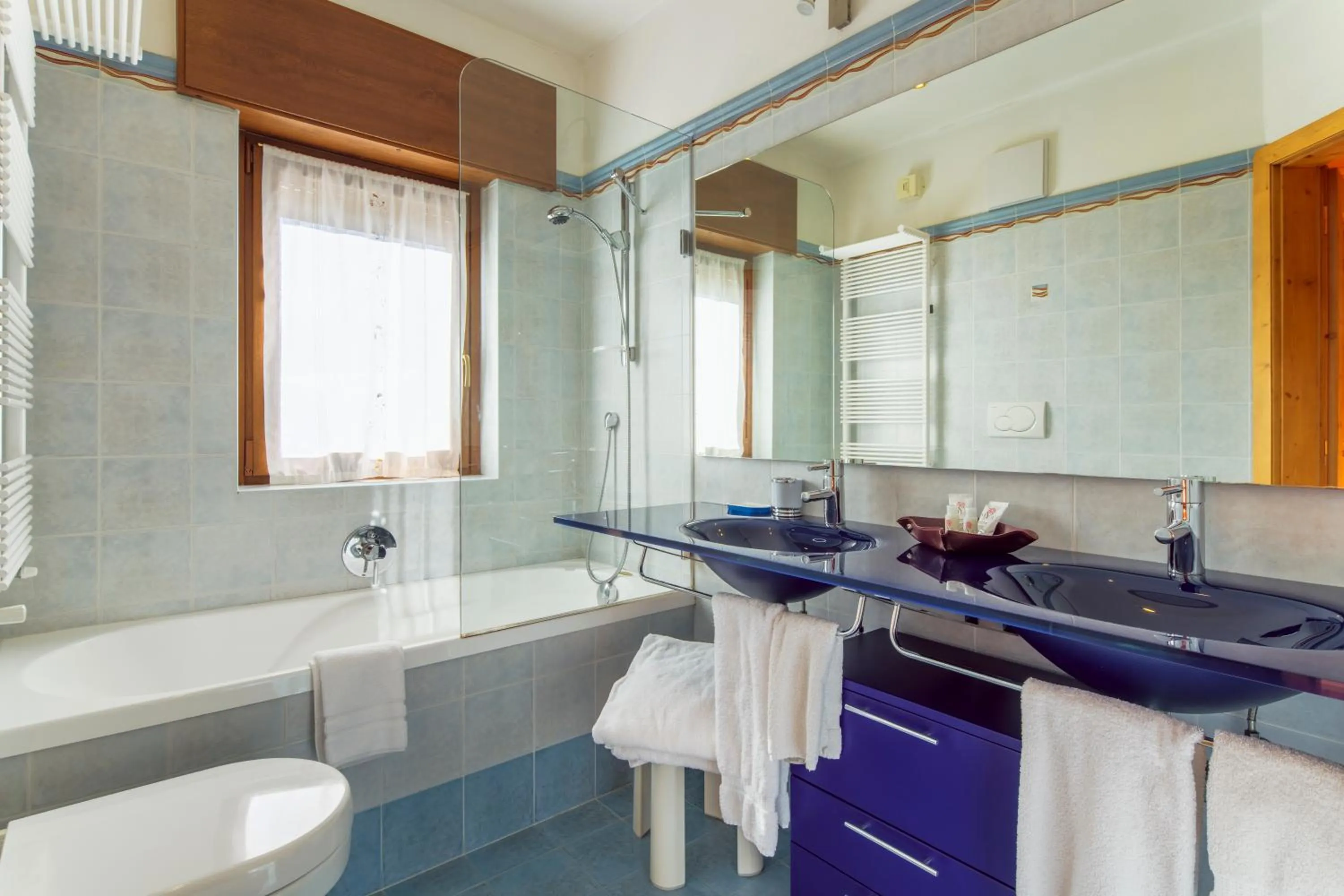 Toilet in Barisetti Sport Hotel