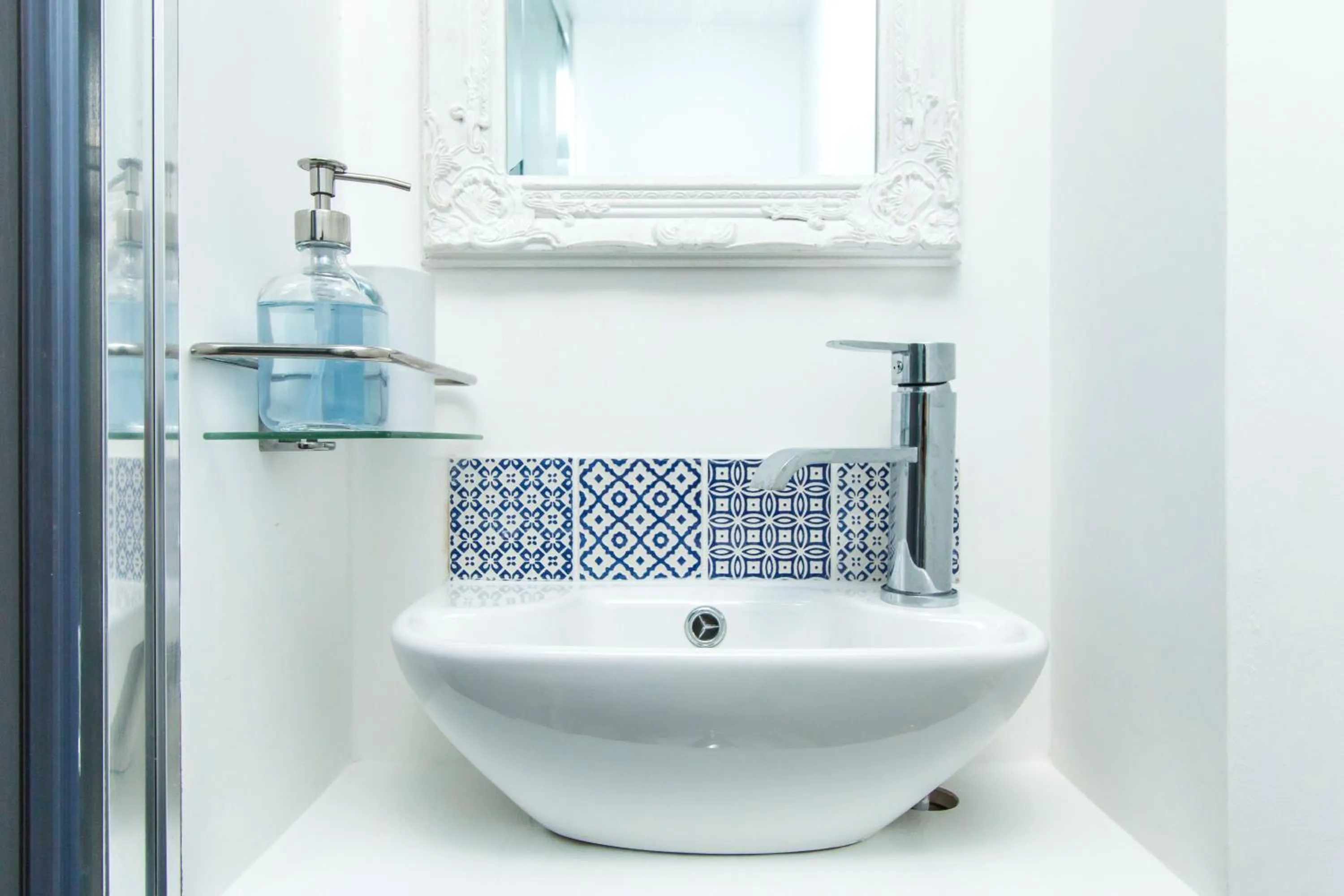 3 Berkeley Square Guesthouse