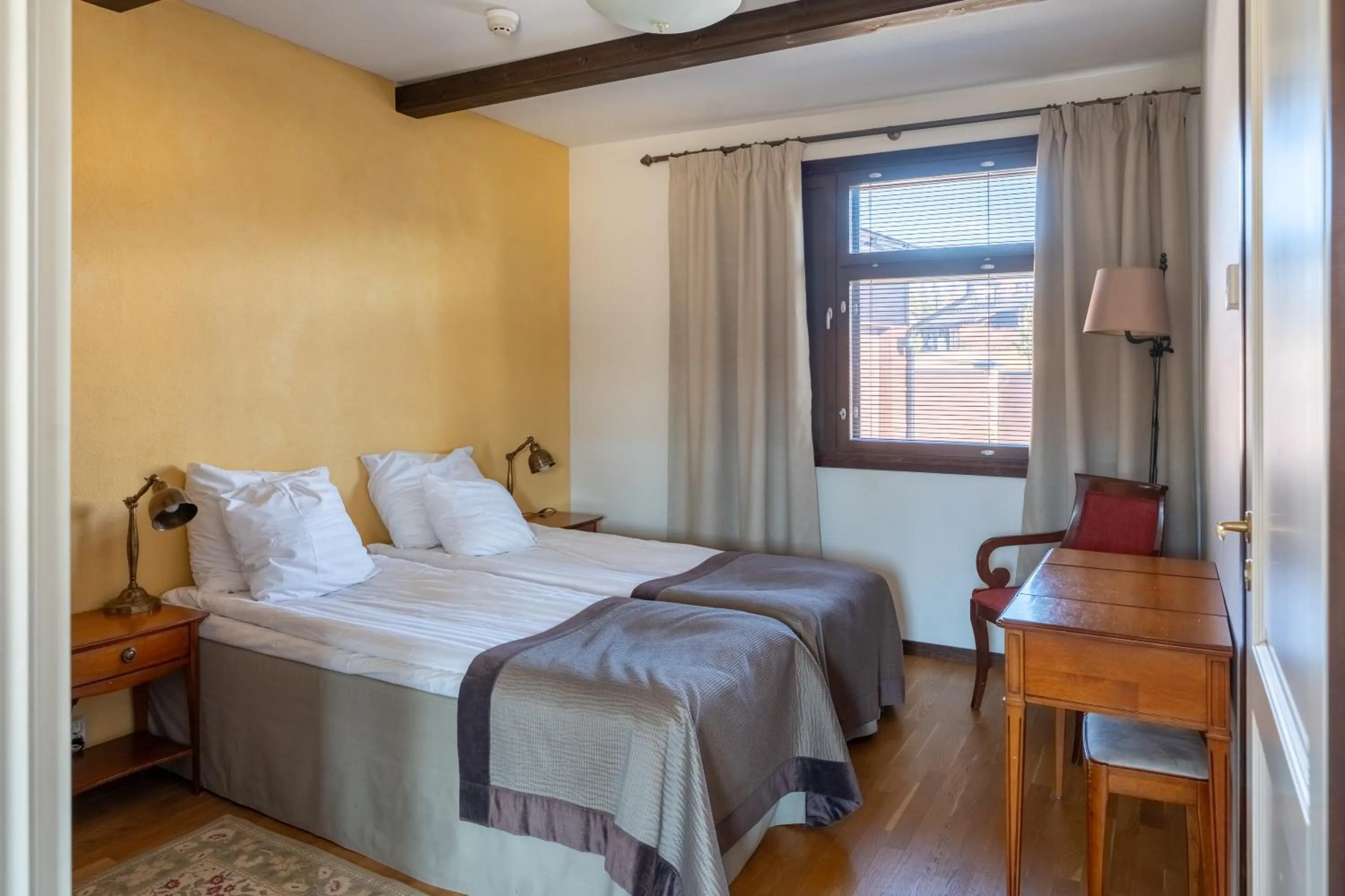 Photo of the whole room, Bed in Tahko Golden Resort