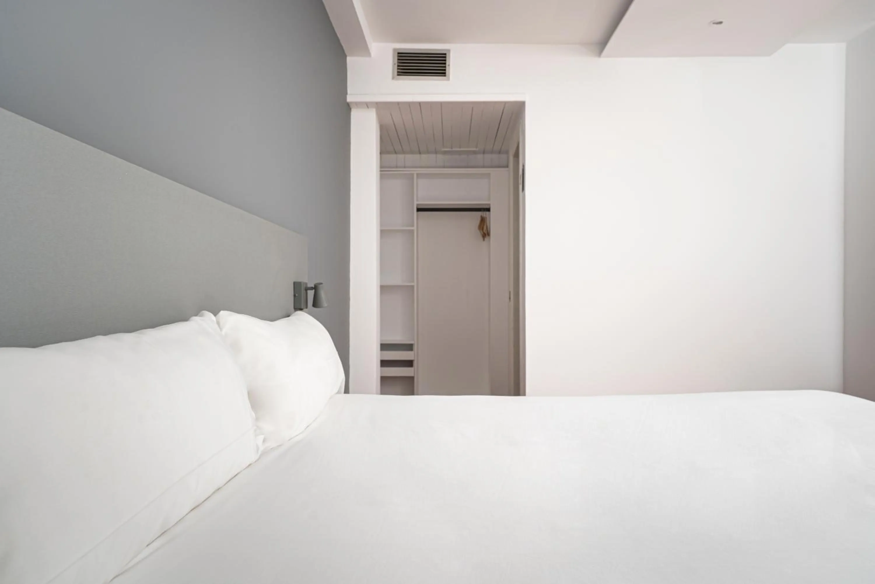 Bed in Hotel Alda Centro Gijón