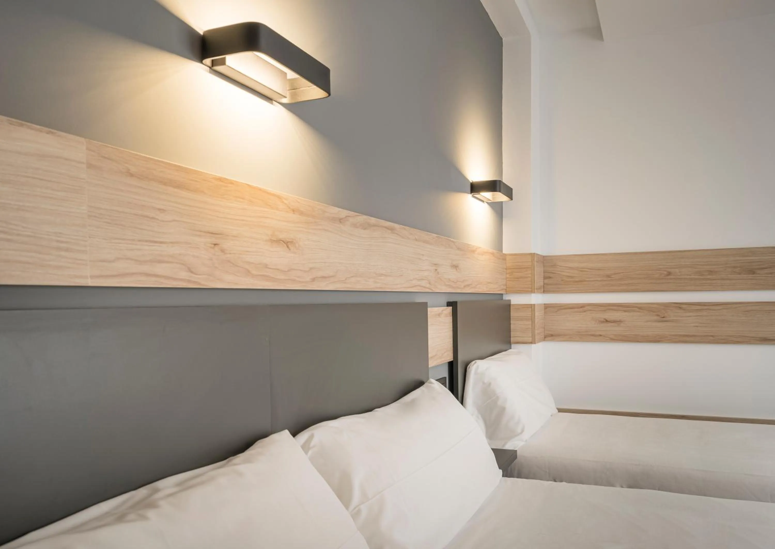 Bed in Hotel Alda Centro Gijón