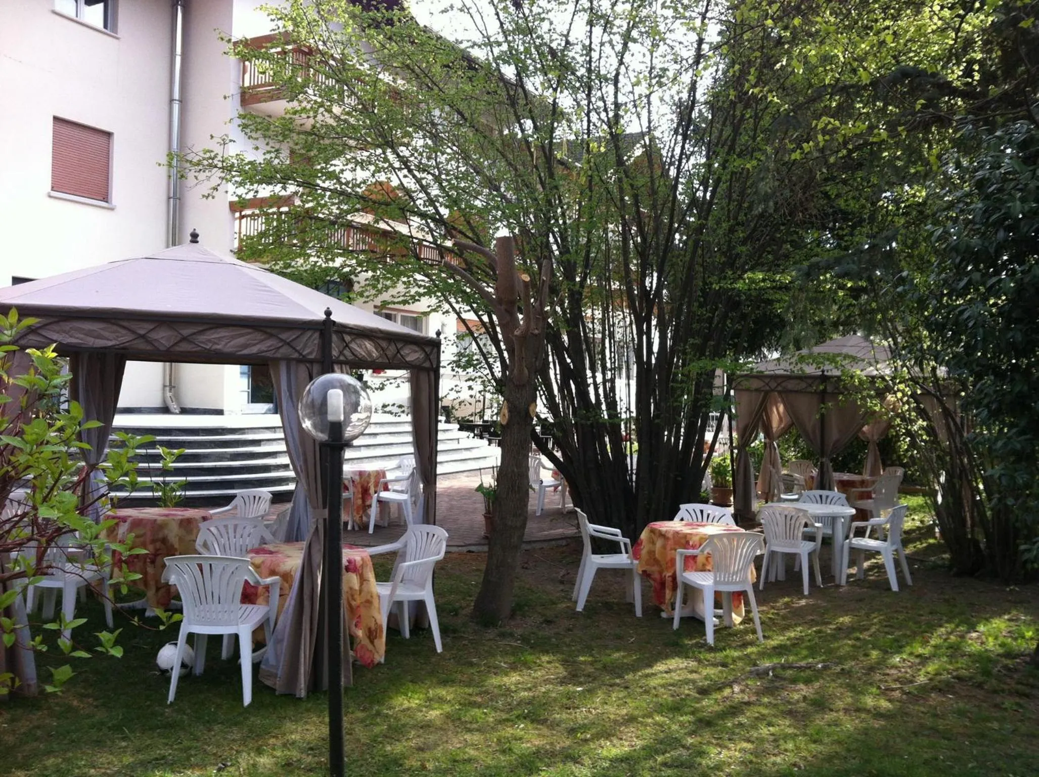 Decorative detail in Albergo Gilda