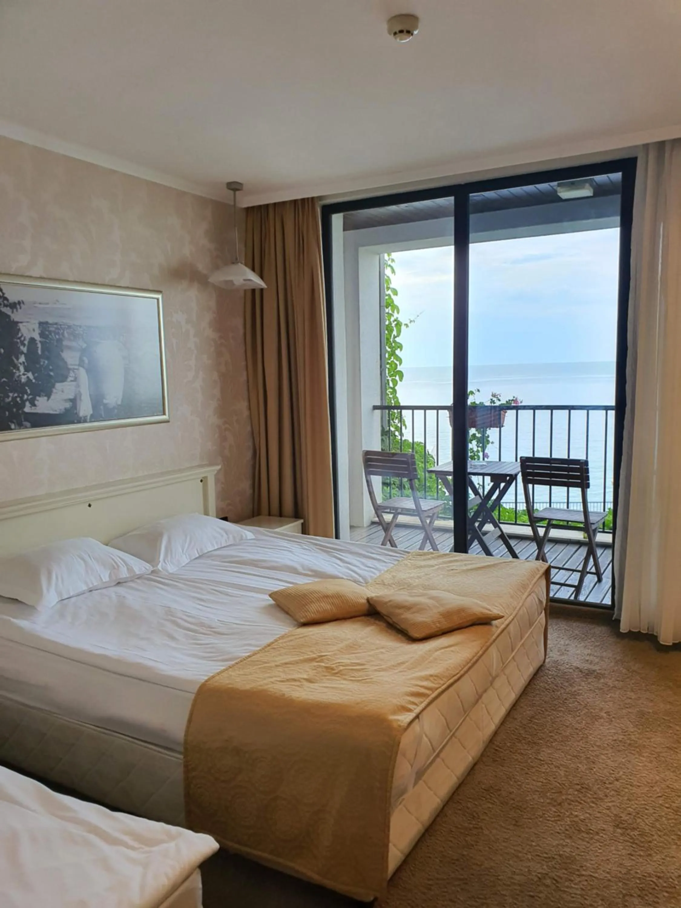 Sea view, Bed in Regina Maria Spa Design Hotel