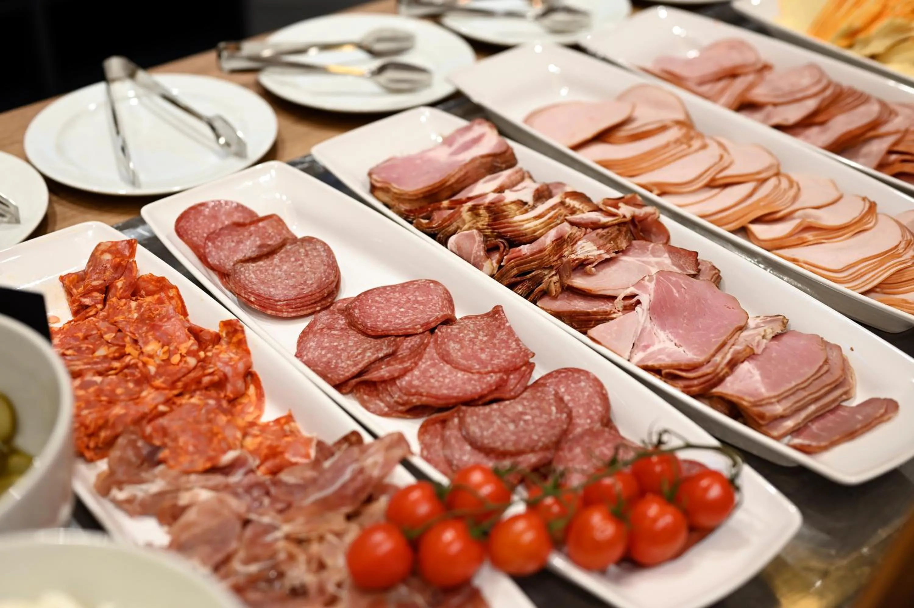 Buffet breakfast in Original Sokos Hotel Vaakuna Kouvola