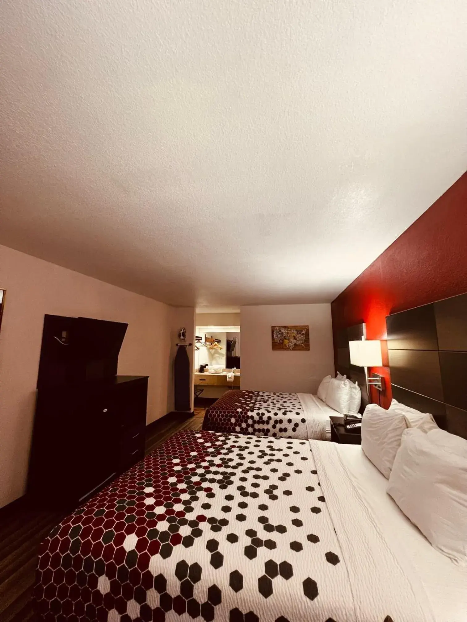 Standard Queen Room with Two Queen Beds - Non Smoking in Econo Lodge Inn & Suites Downtown San Antonio Riverwalk Area Standard Queen Room with Two Queen Beds - Non Smoking in Econo Lodge Inn & Suites Downtown San Antonio Riverwalk Area