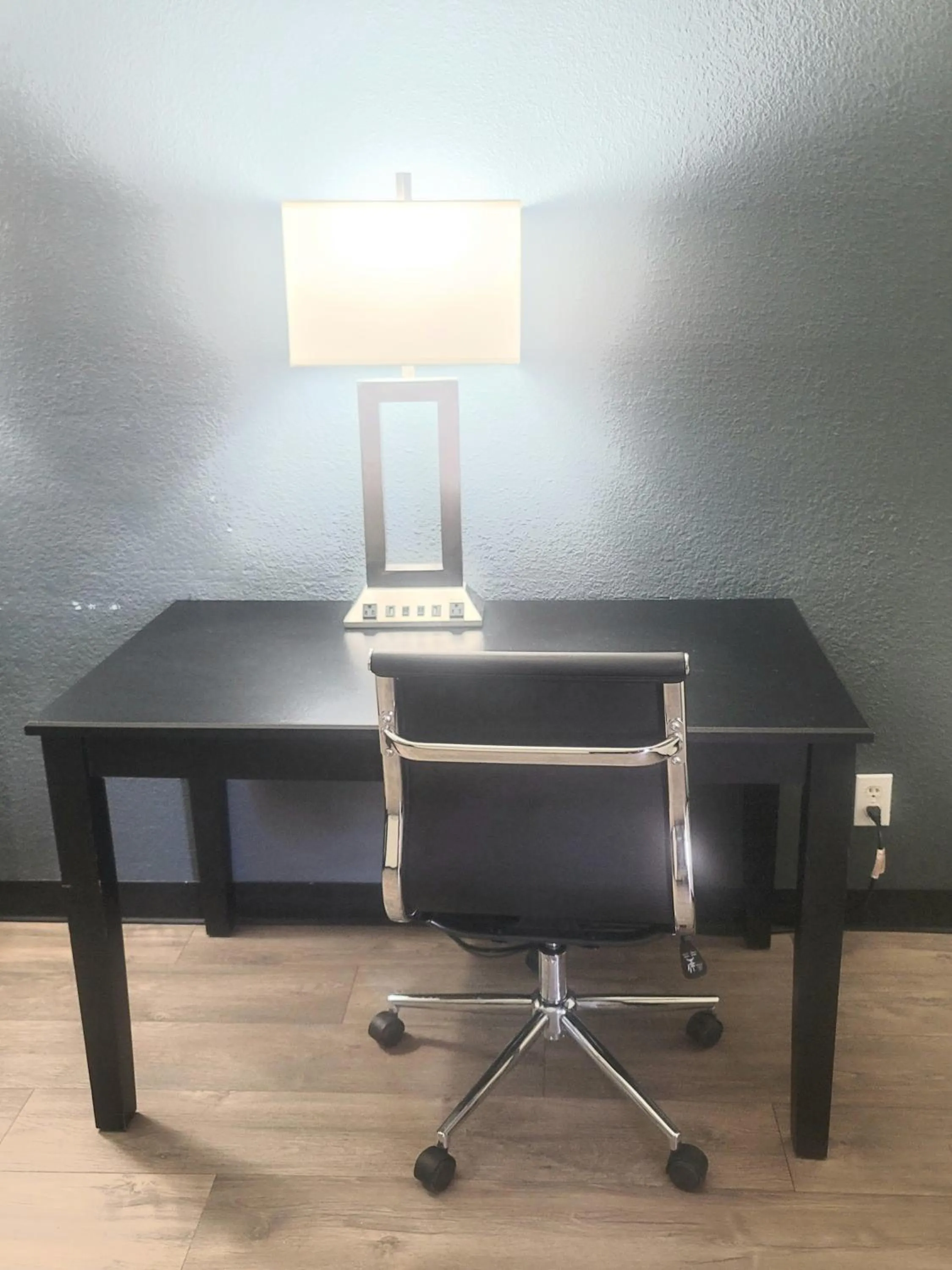 Econo Lodge Inn & Suites Downtown San Antonio Riverwalk Area