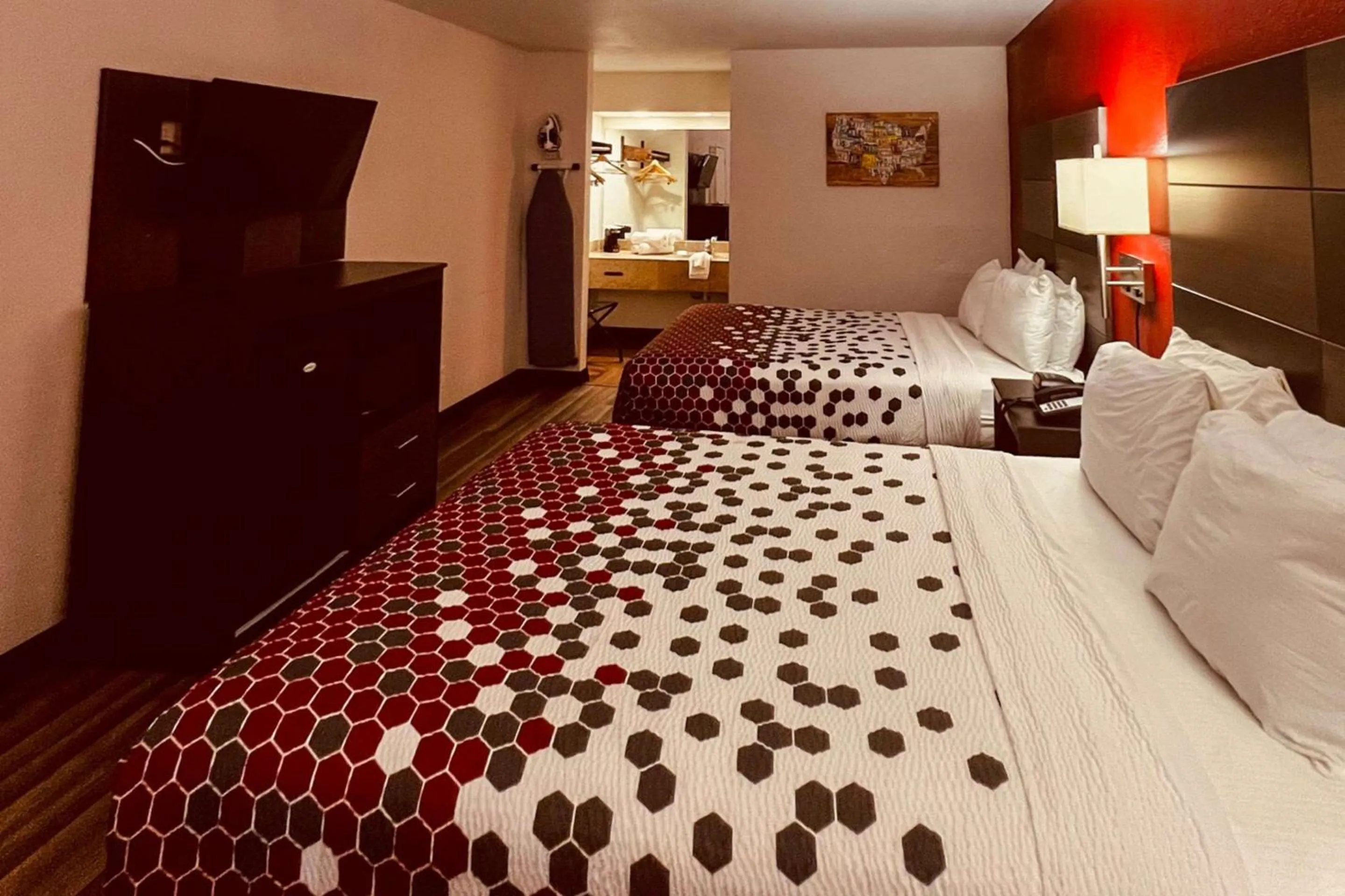Bedroom, Bed in Econo Lodge Inn & Suites Downtown San Antonio Riverwalk Area