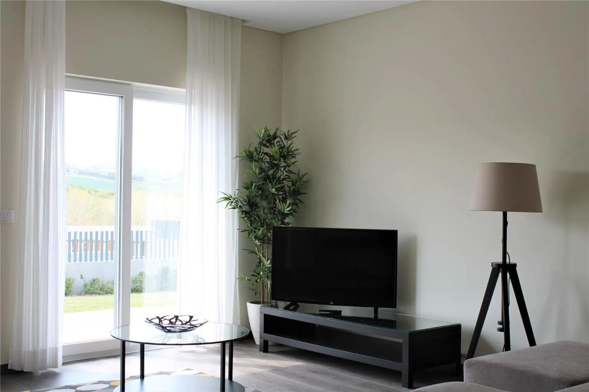 TV and multimedia in Vale de Lourinhã - Casas de Campo