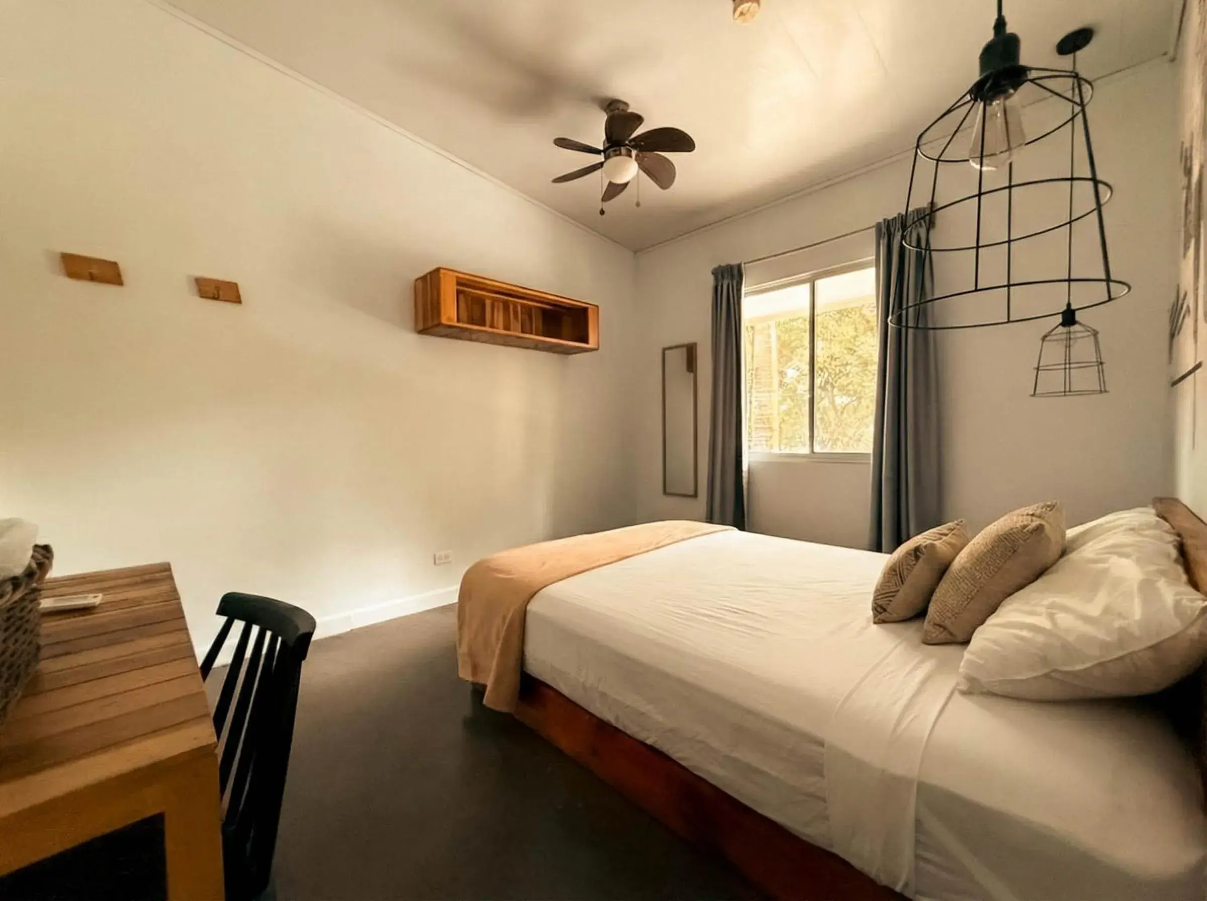 Standard Double Room in Viajero La Fortuna Hostel Standard Double Room in Viajero La Fortuna Hostel