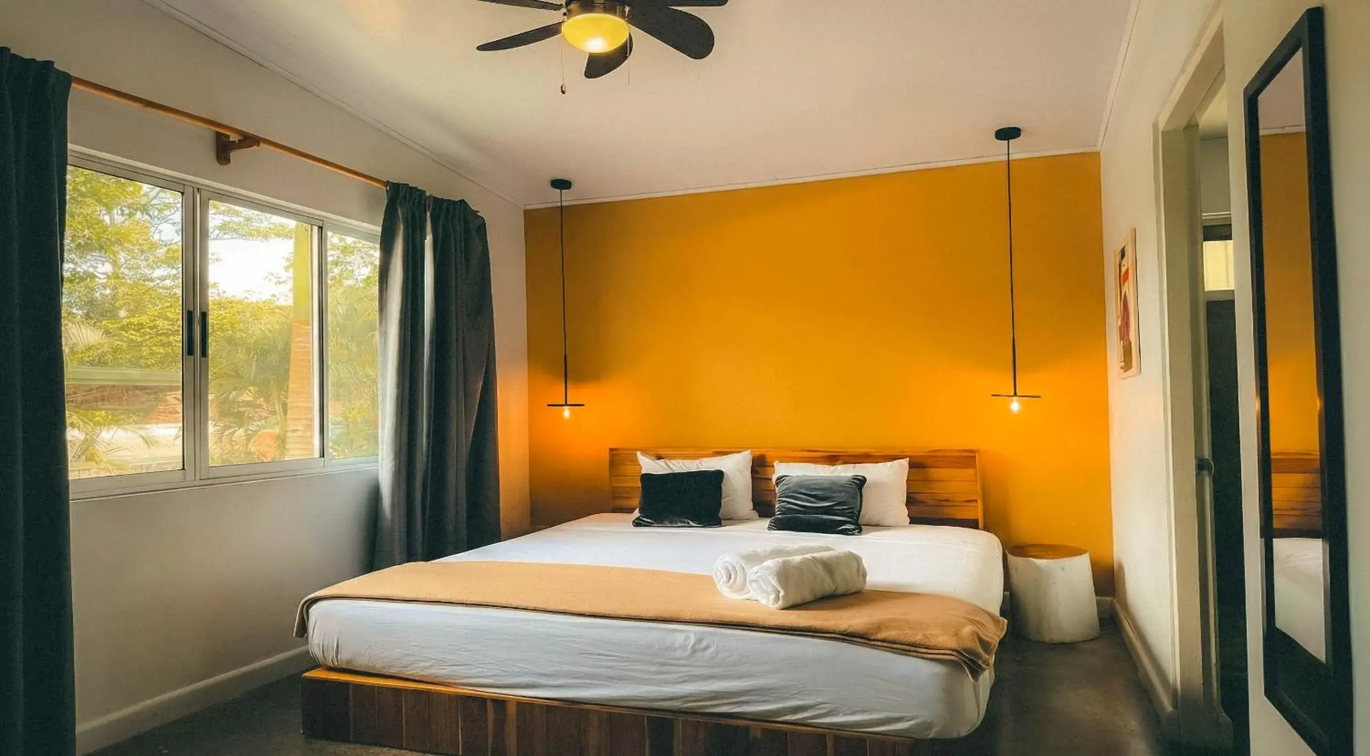 Superior Double Room in Viajero La Fortuna Hostel Superior Double Room in Viajero La Fortuna Hostel