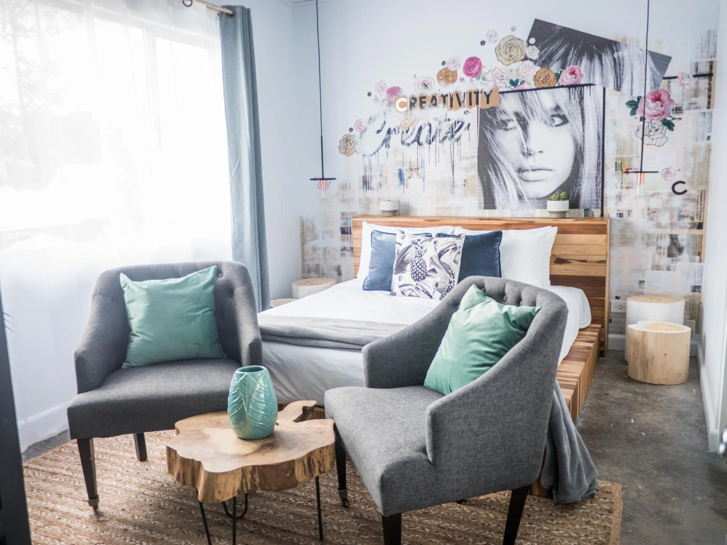 Seating area in Selina La Fortuna