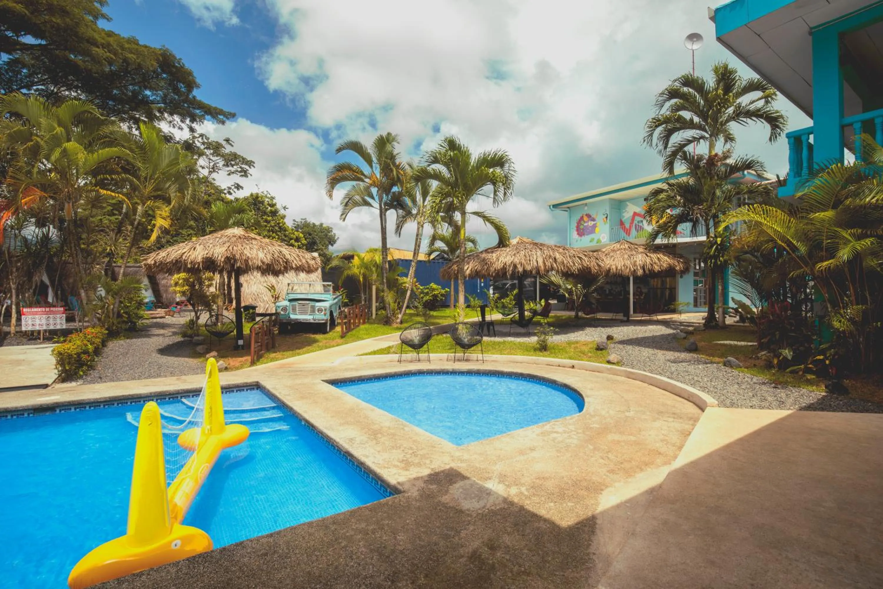 Swimming pool in Selina La Fortuna