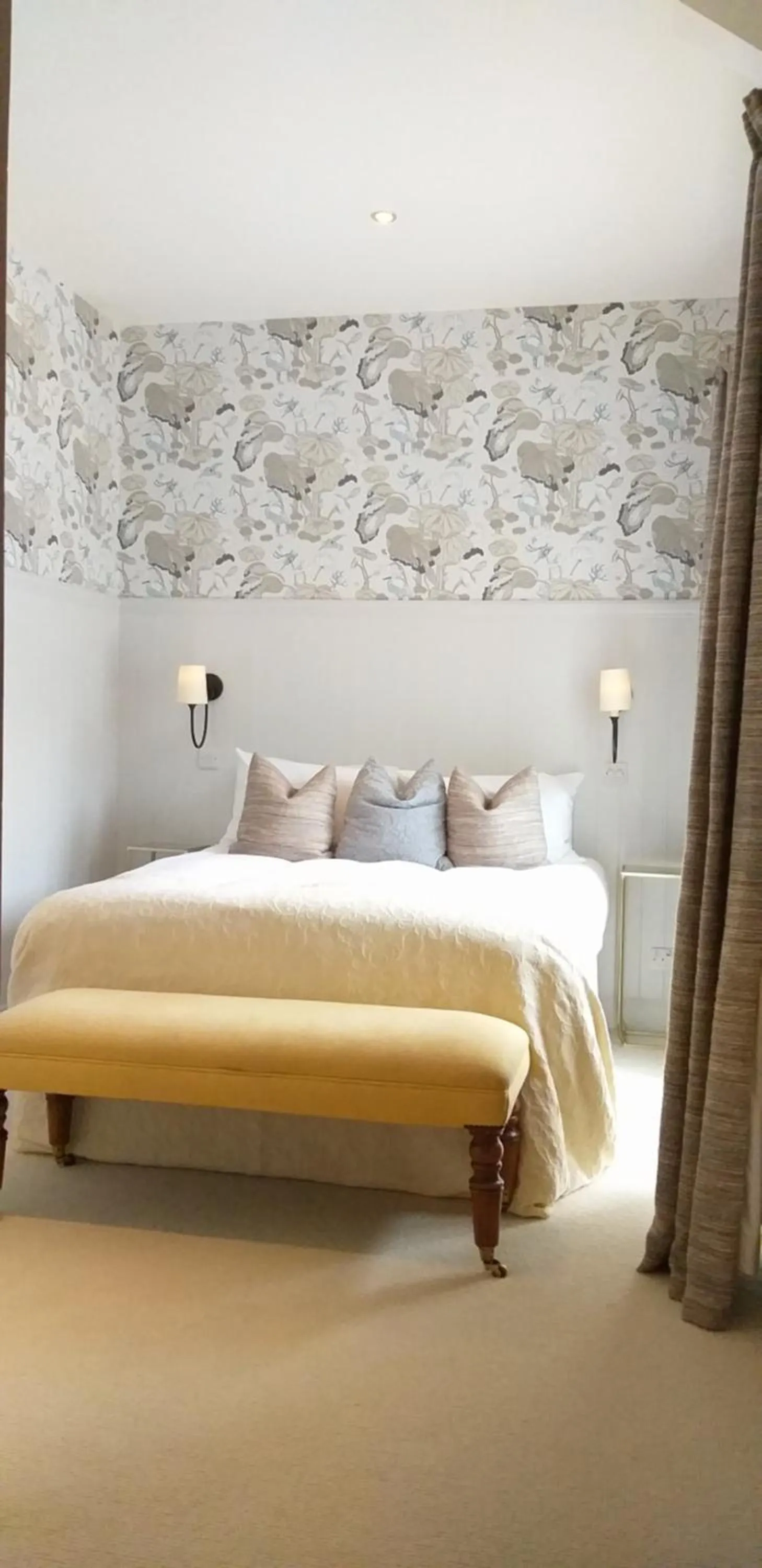 Bedroom, Bed in Barrow House