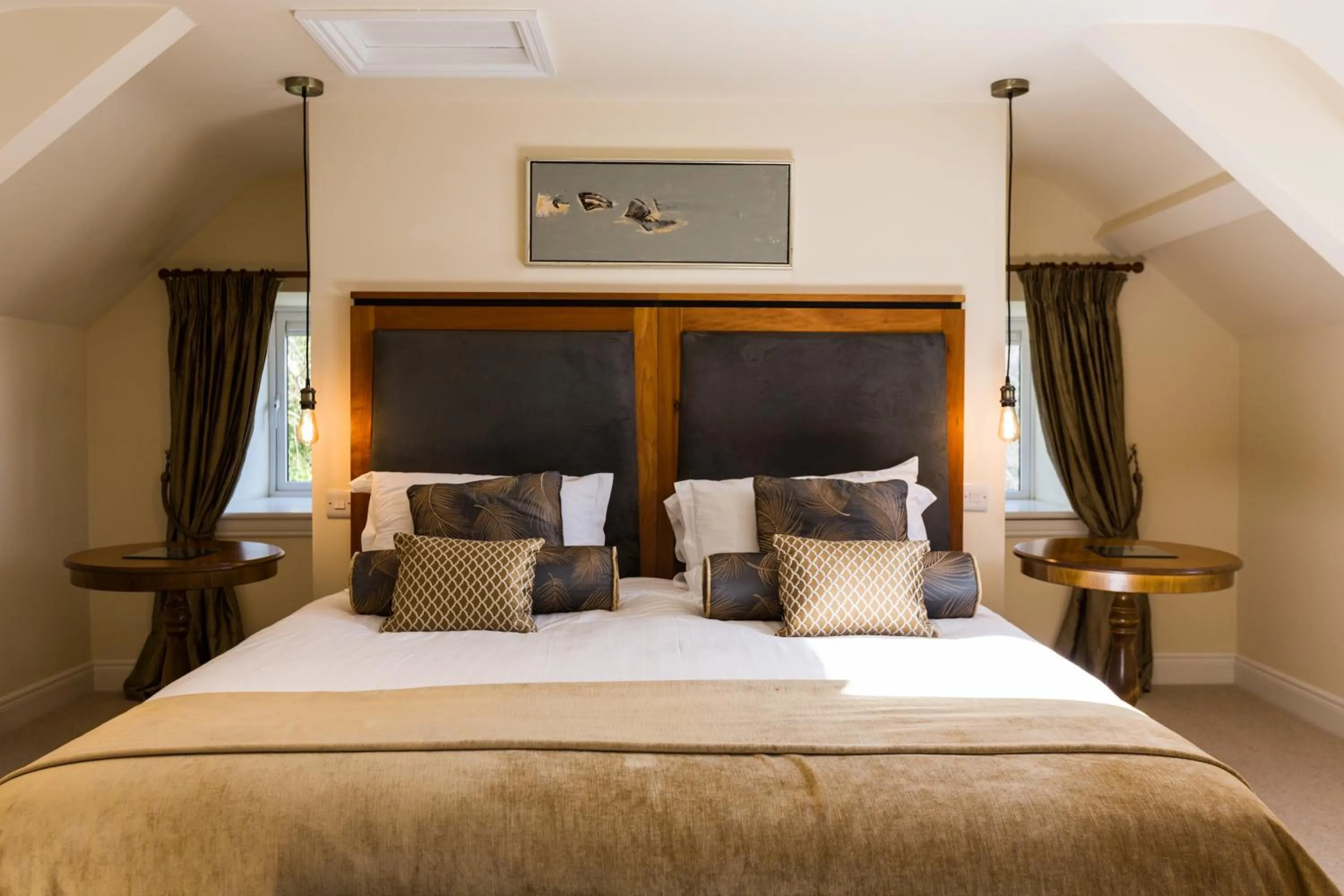 Bedroom, Bed in Barrow House