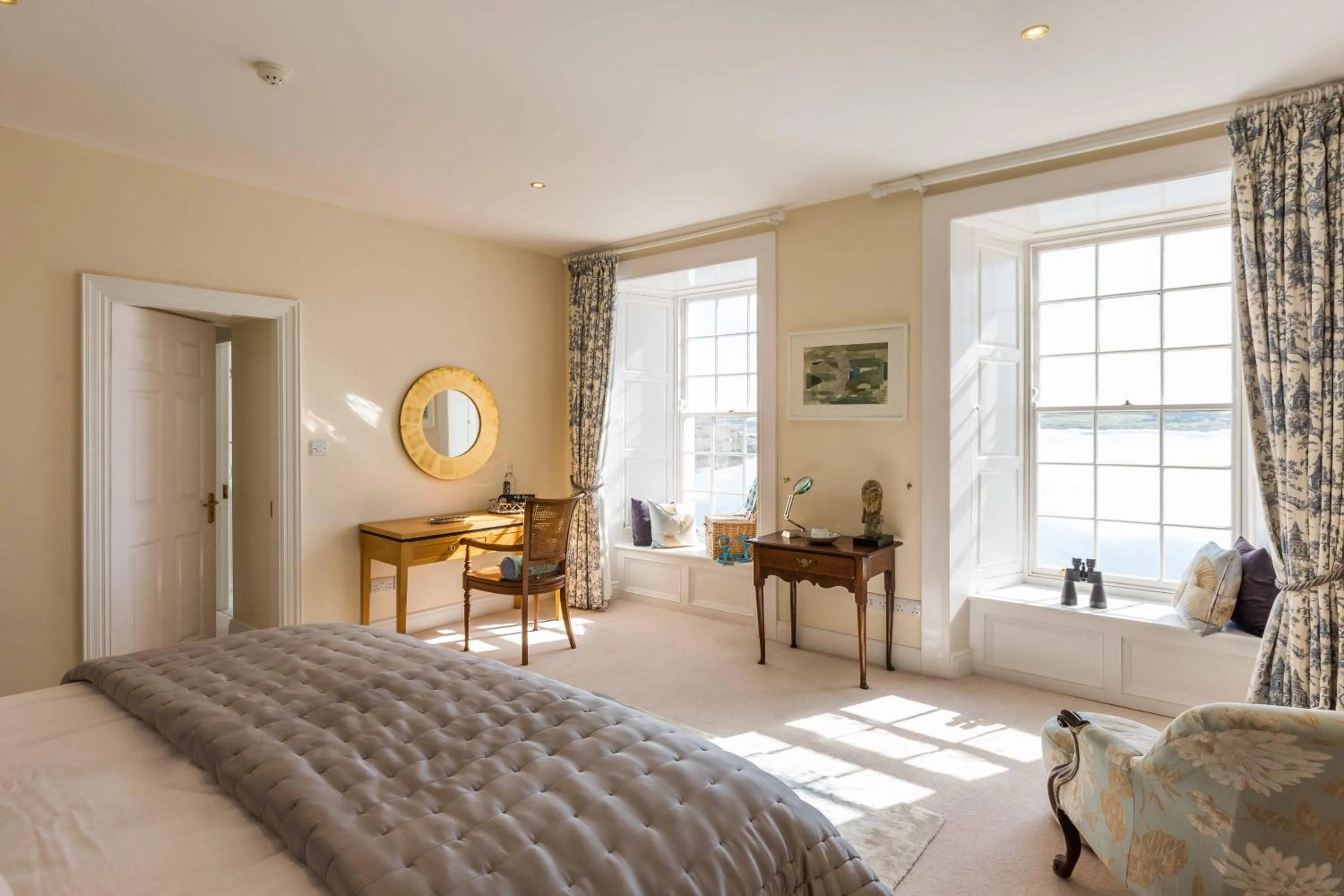 Garden, Bed in Barrow House