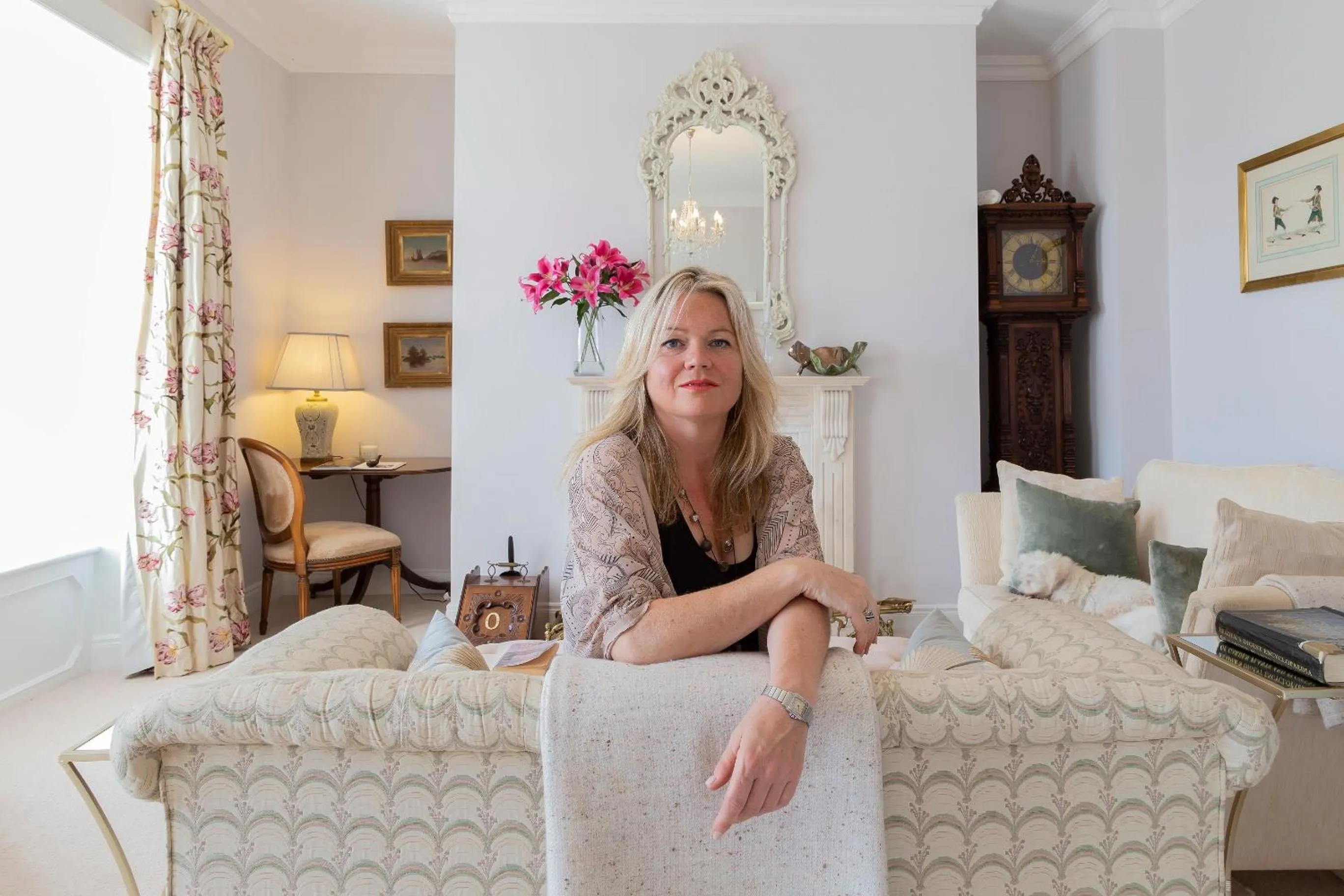 Staff, Bed in Barrow House